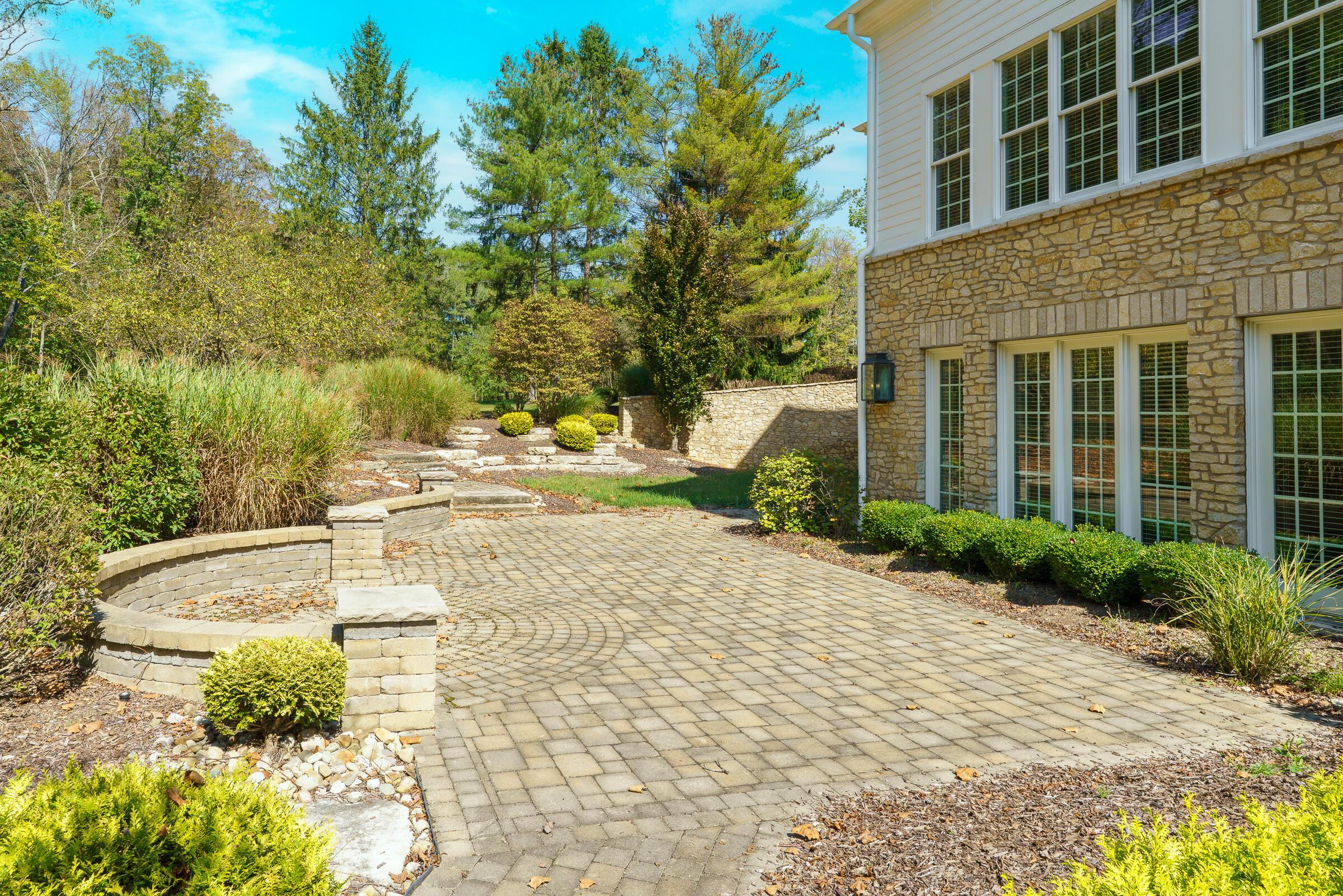 780 Home Road
