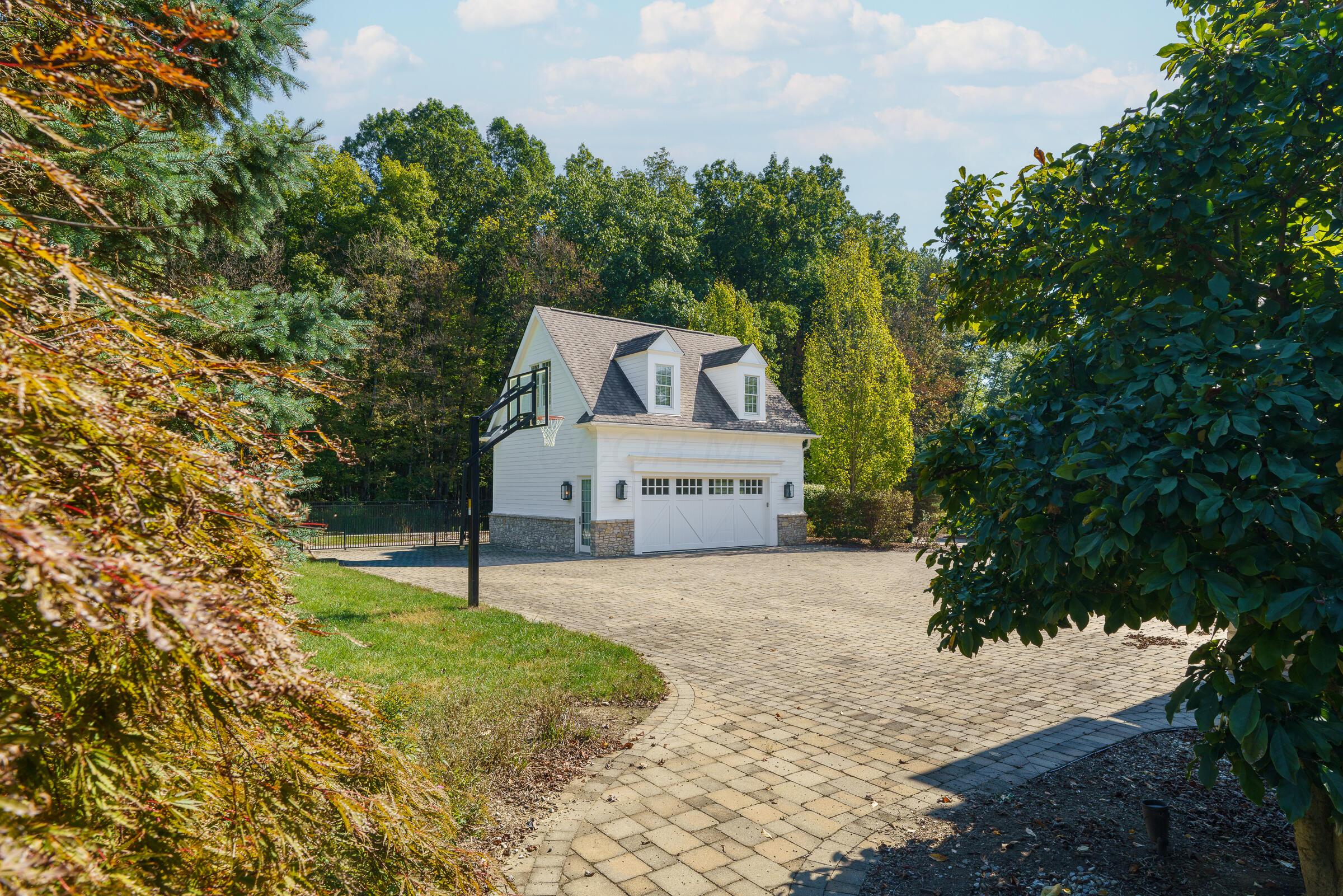 780 Home Road
