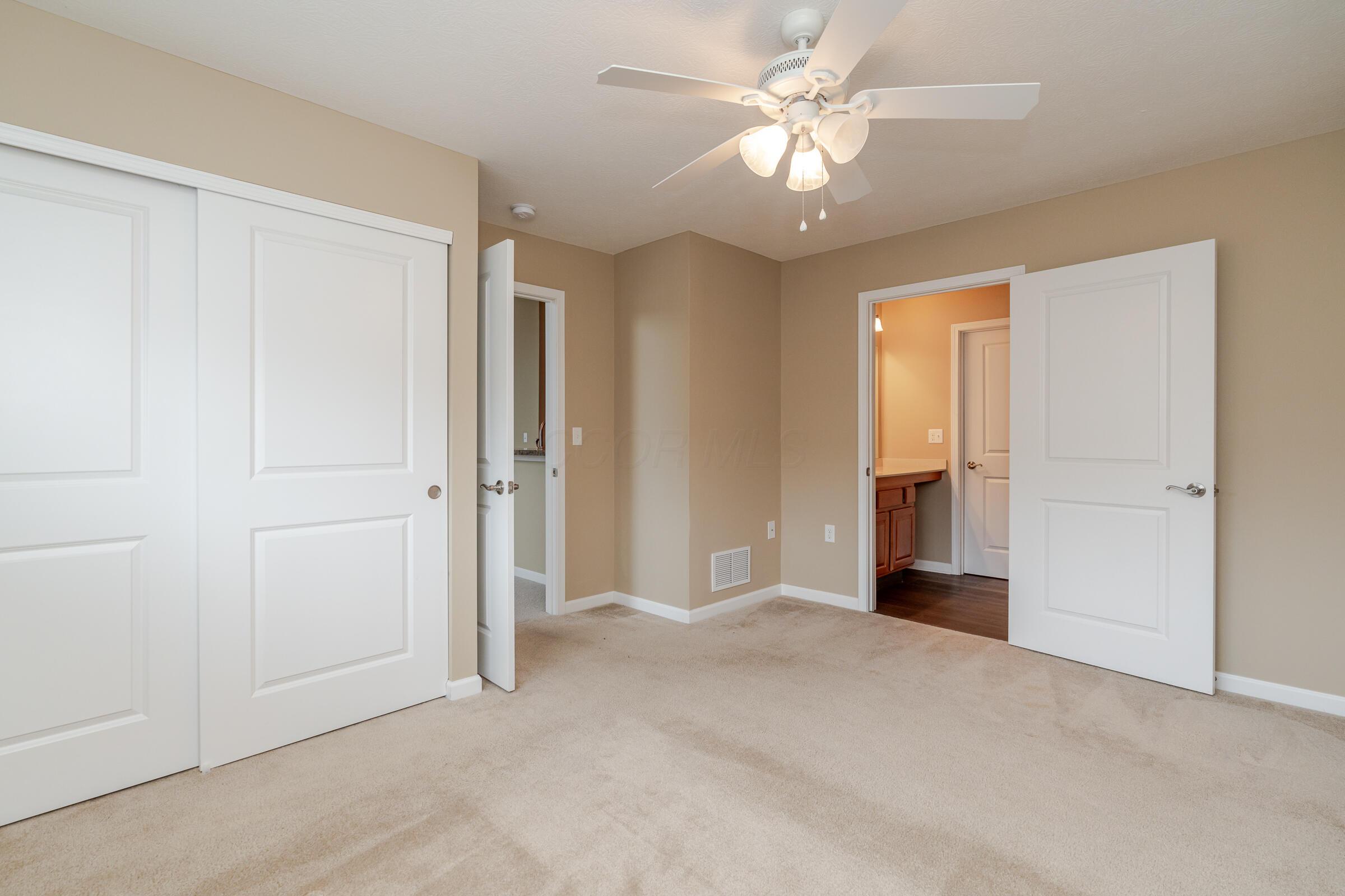 5696 Asherton Woods Drive