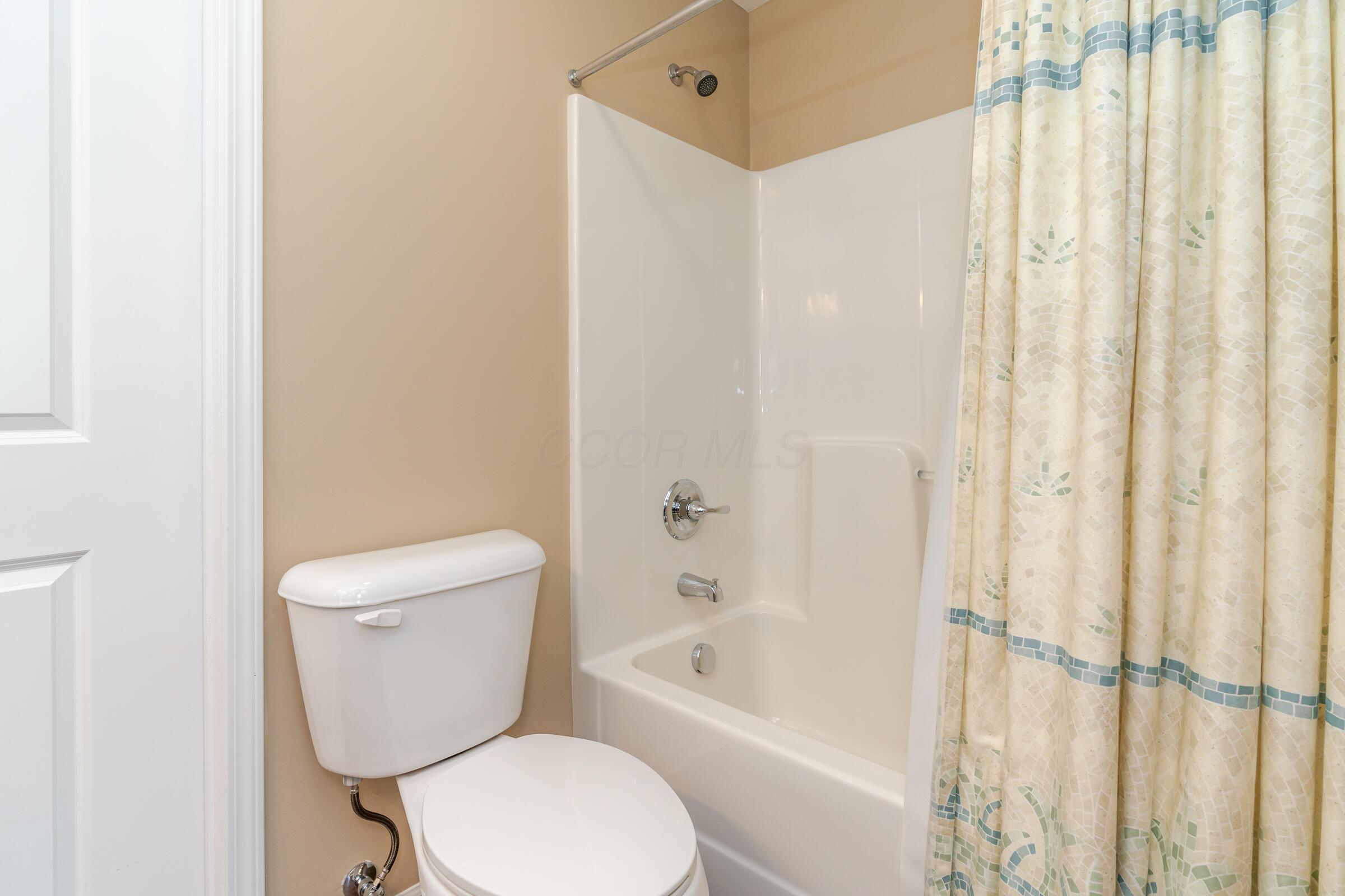 5696 Asherton Woods Drive