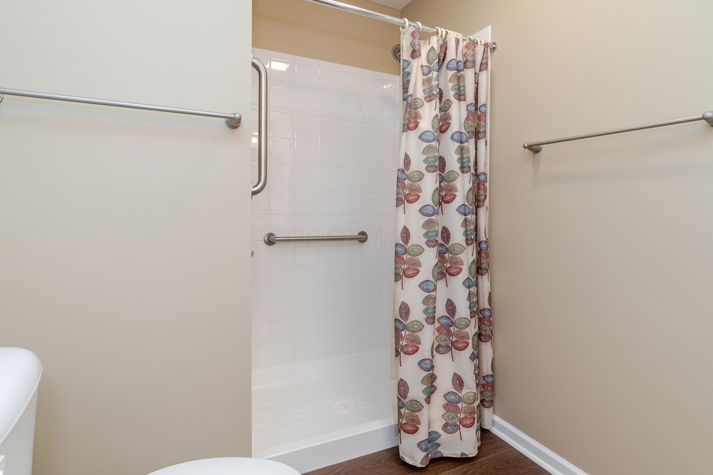 5696 Asherton Woods Drive