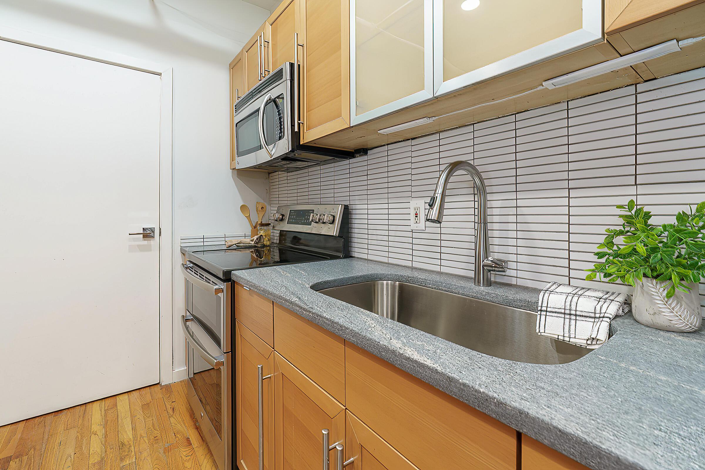 432 E Rich Street, 3I