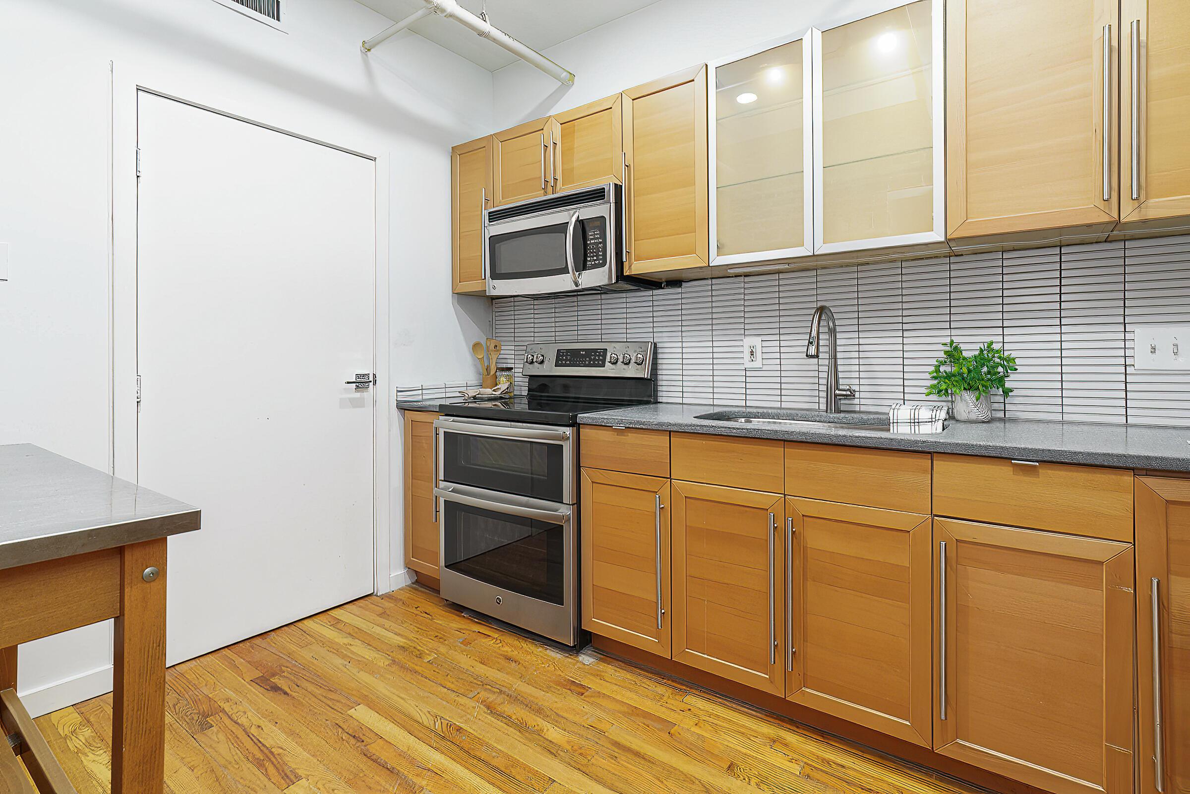 432 E Rich Street, 3I