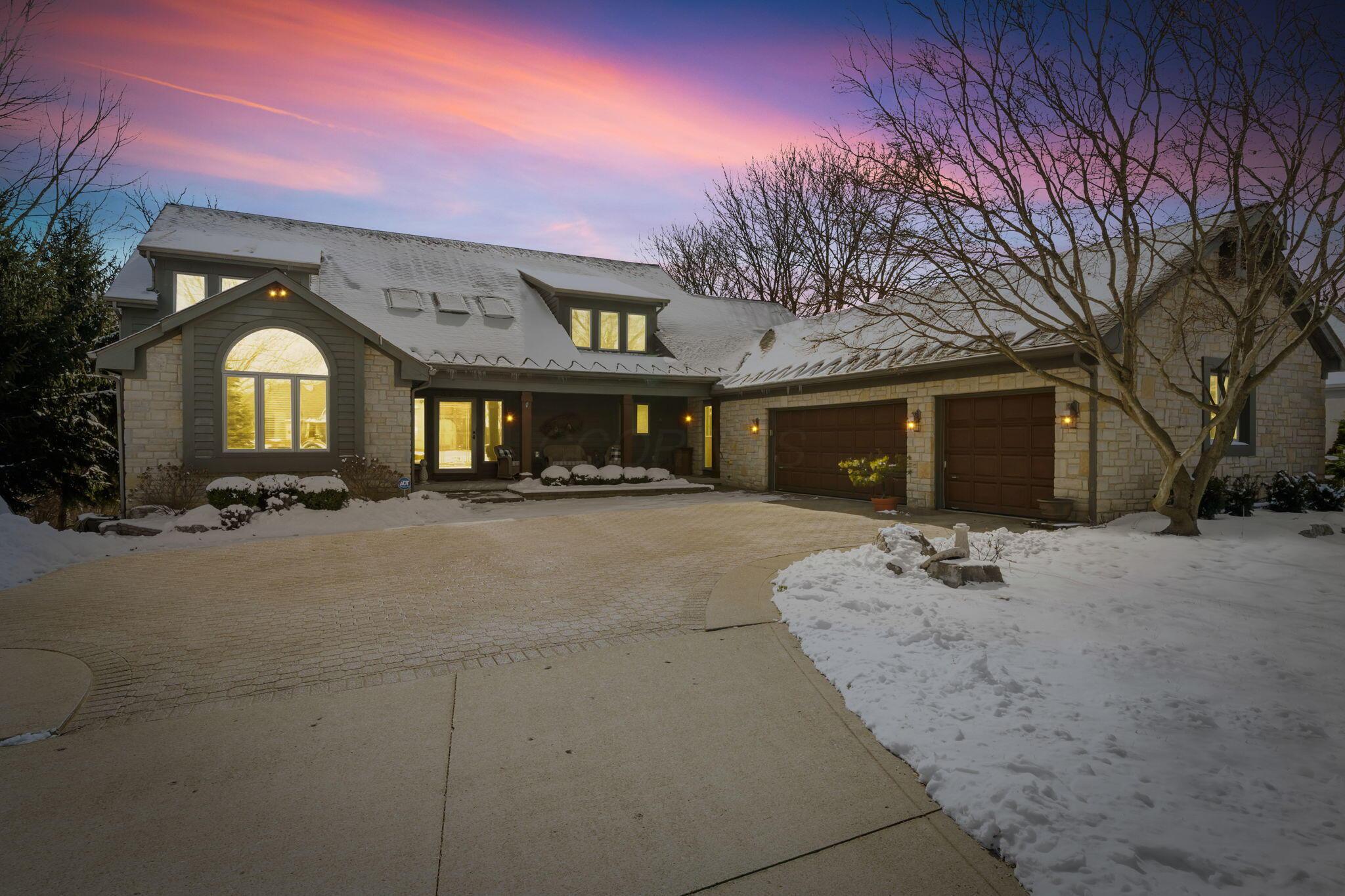 6637 Lakeside Circle E