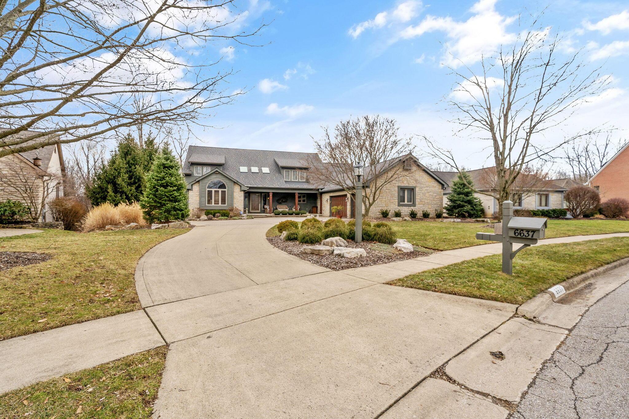 6637 Lakeside Circle E