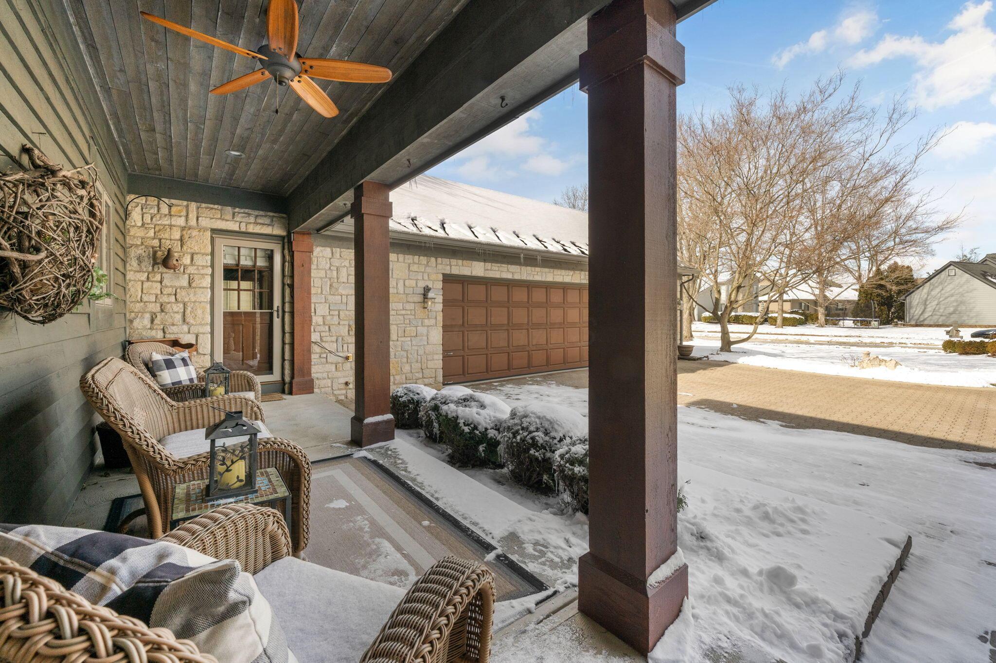 6637 Lakeside Circle E