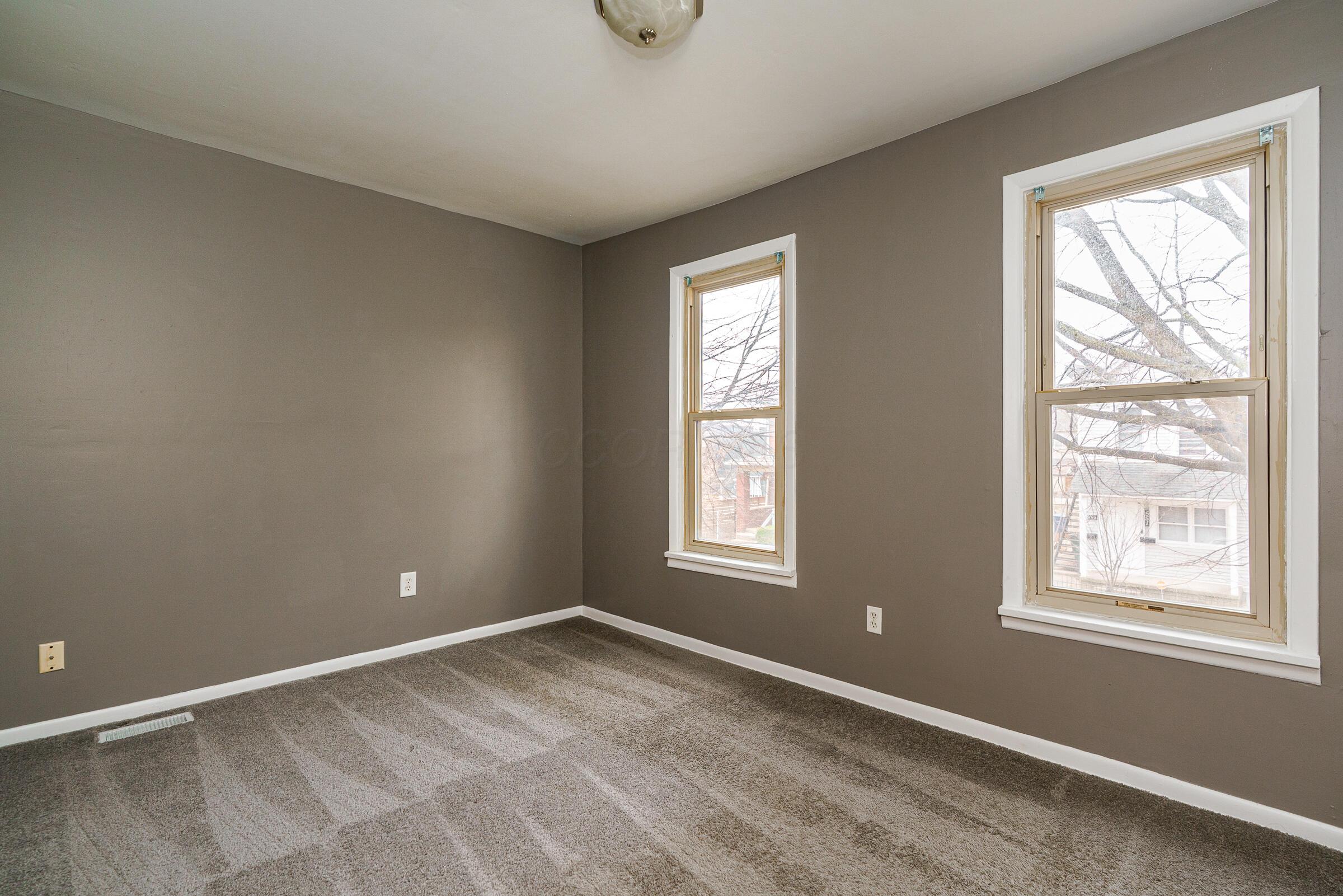 550-552 E Beck Street