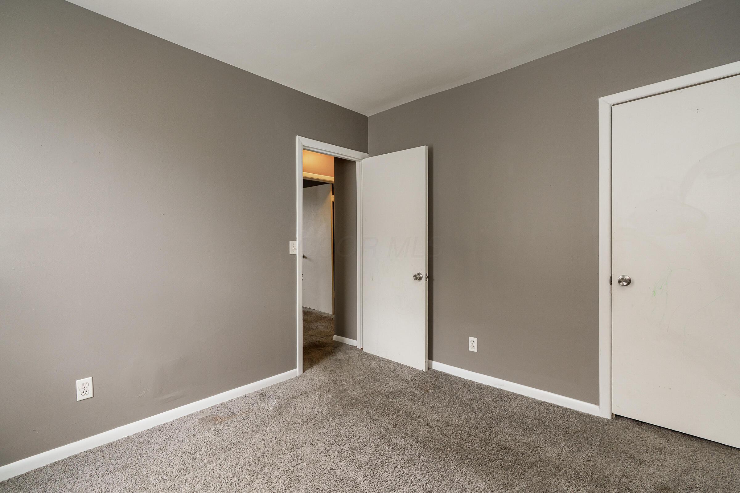 550-552 E Beck Street