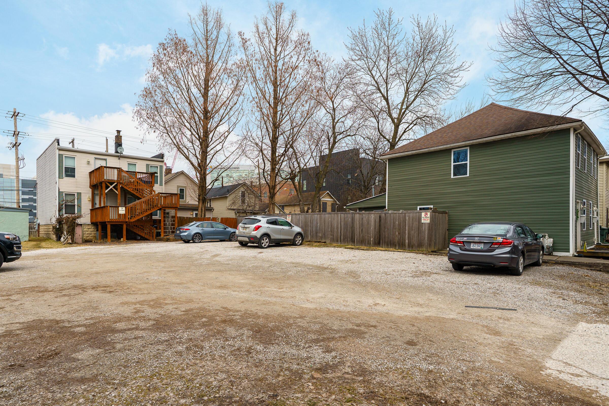 550-552 E Beck Street