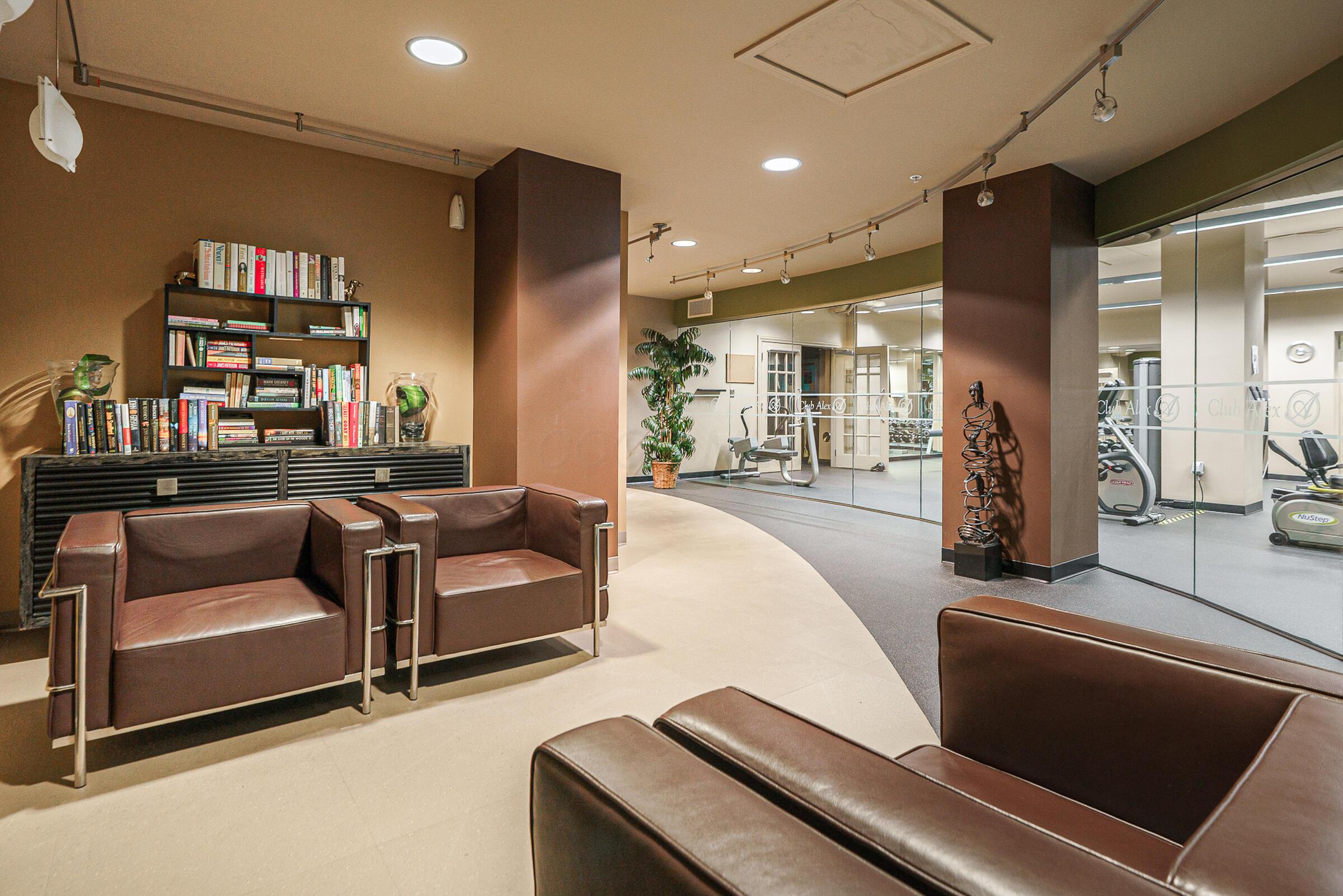 500 S Parkview Avenue, 205