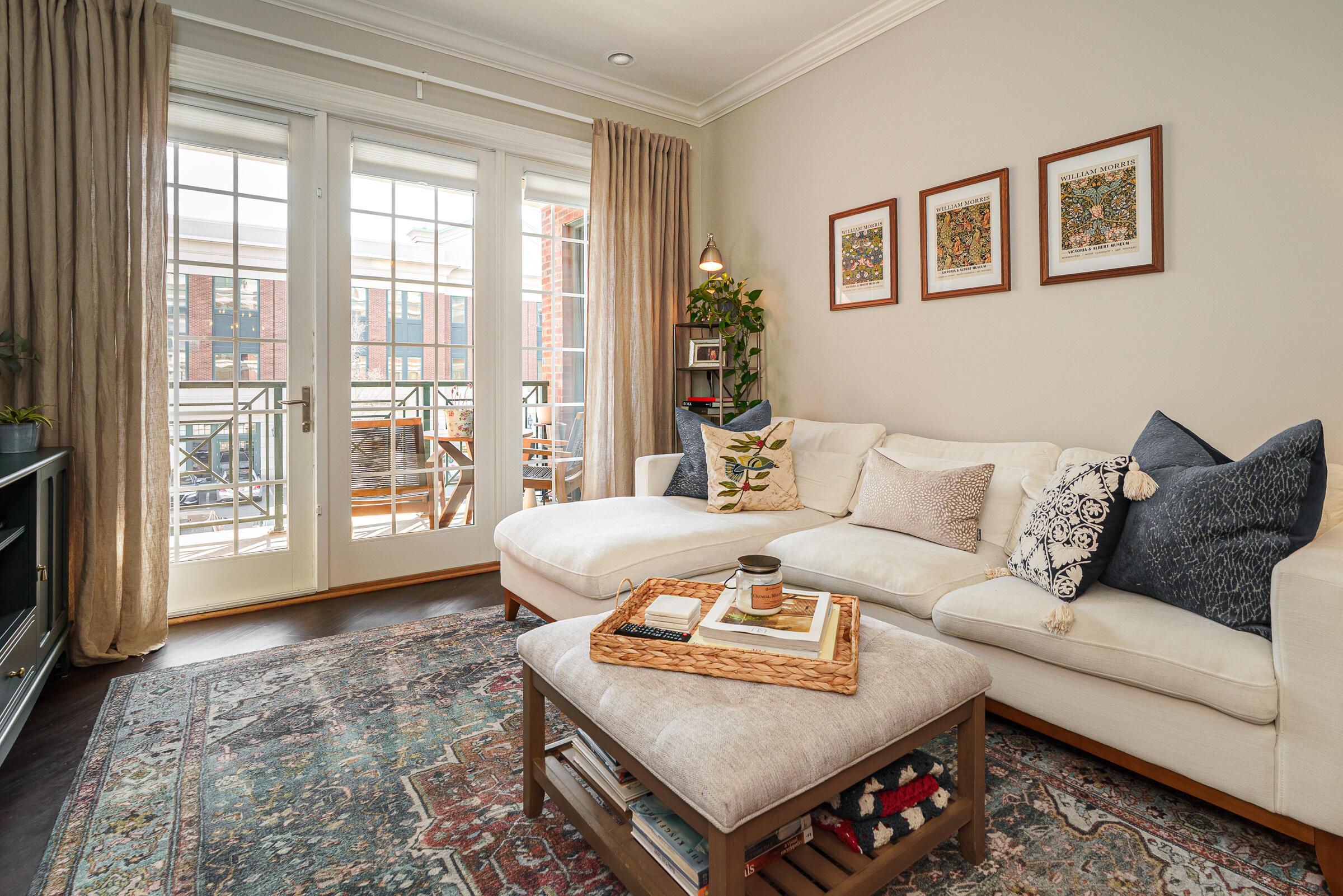 500 S Parkview Avenue, 205