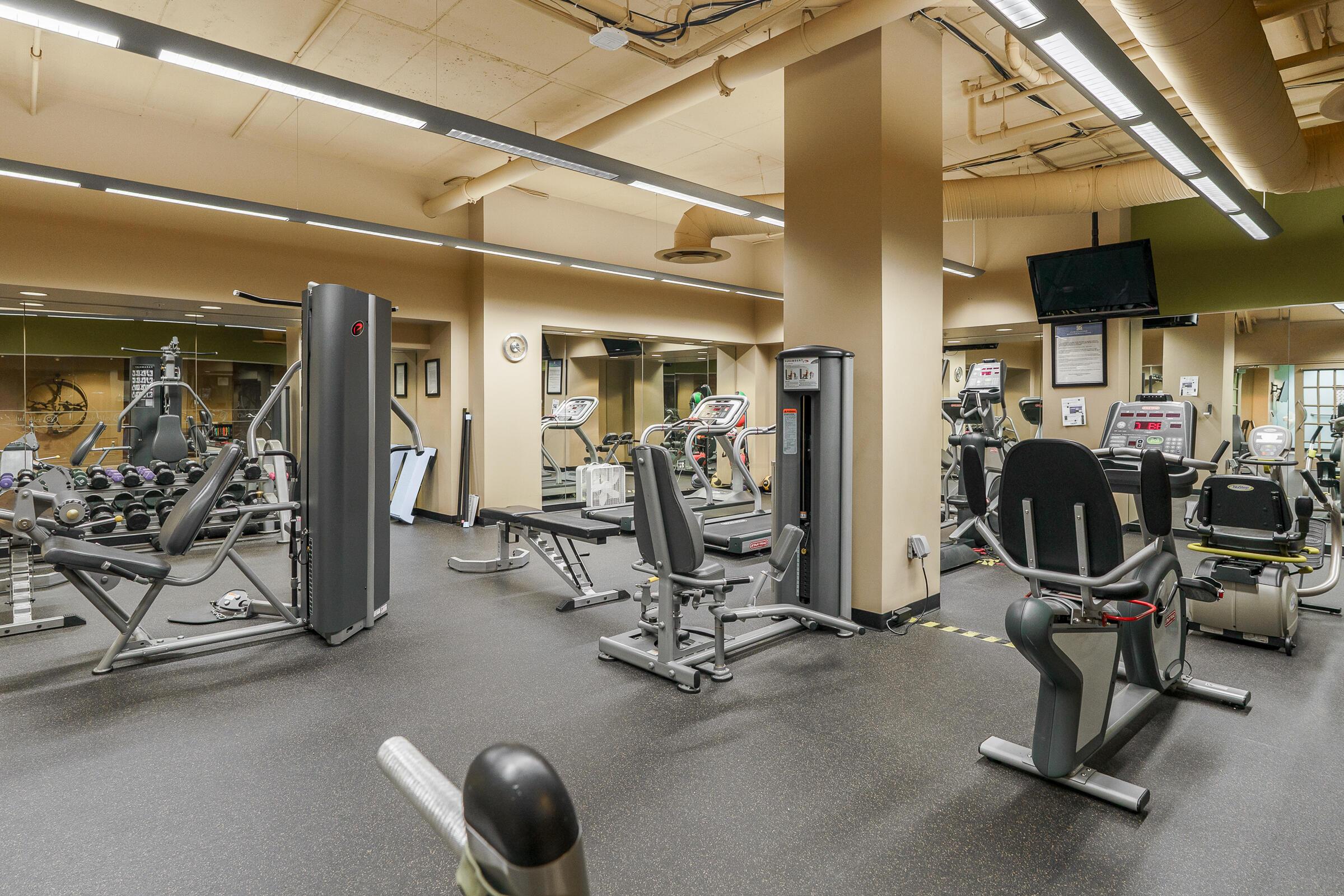 500 S Parkview Avenue, 205