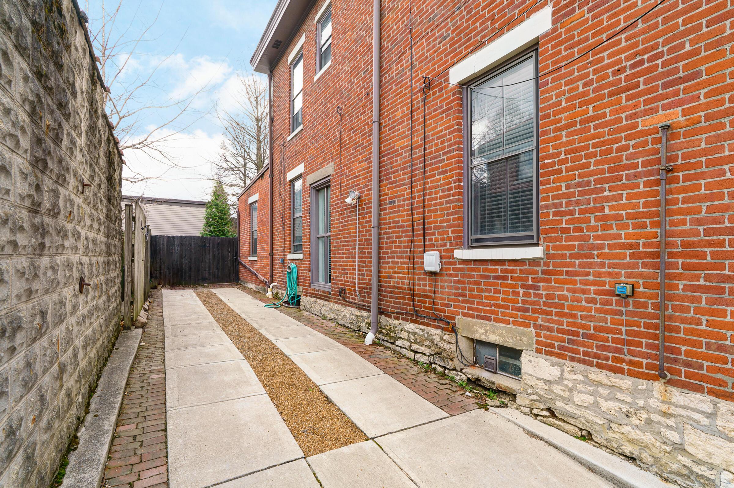 145 E Columbus Street