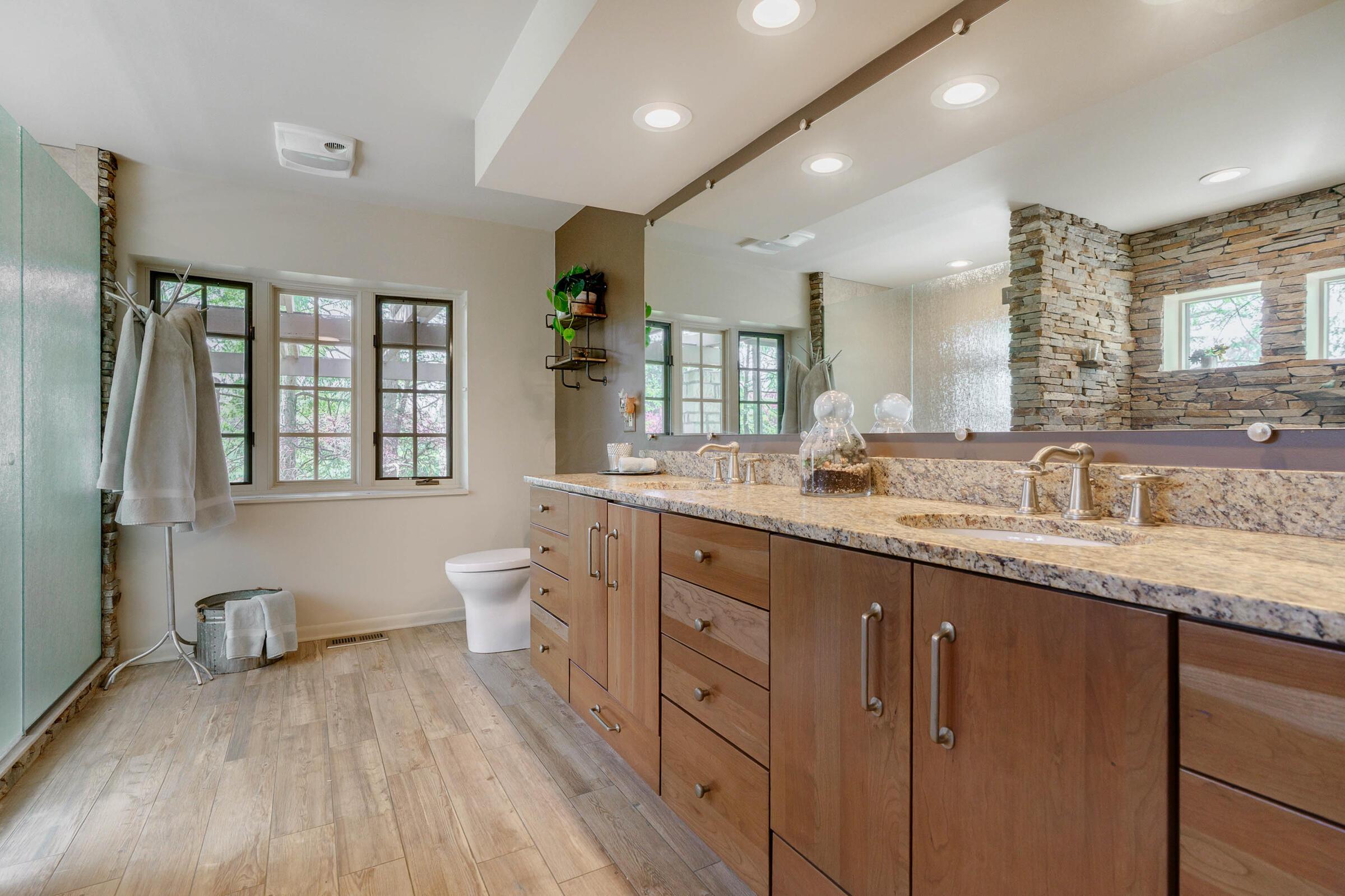 6500 Plesenton Drive