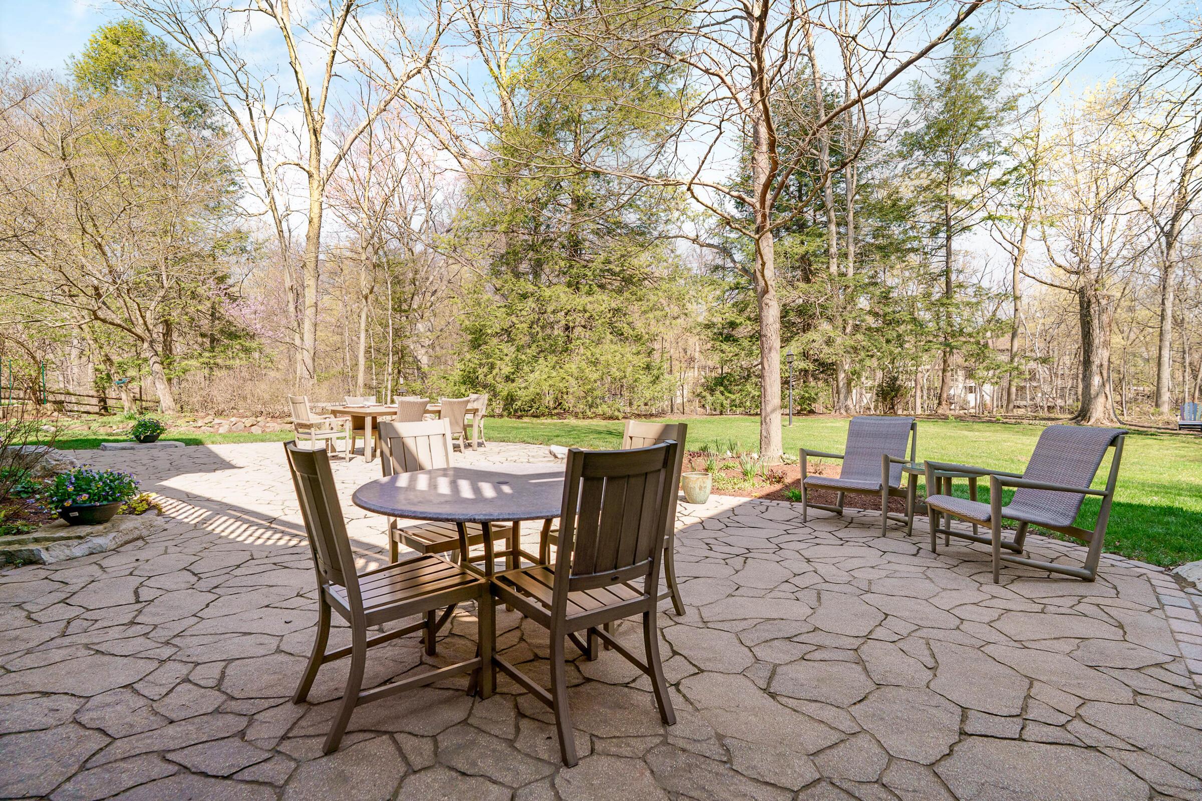 6500 Plesenton Drive