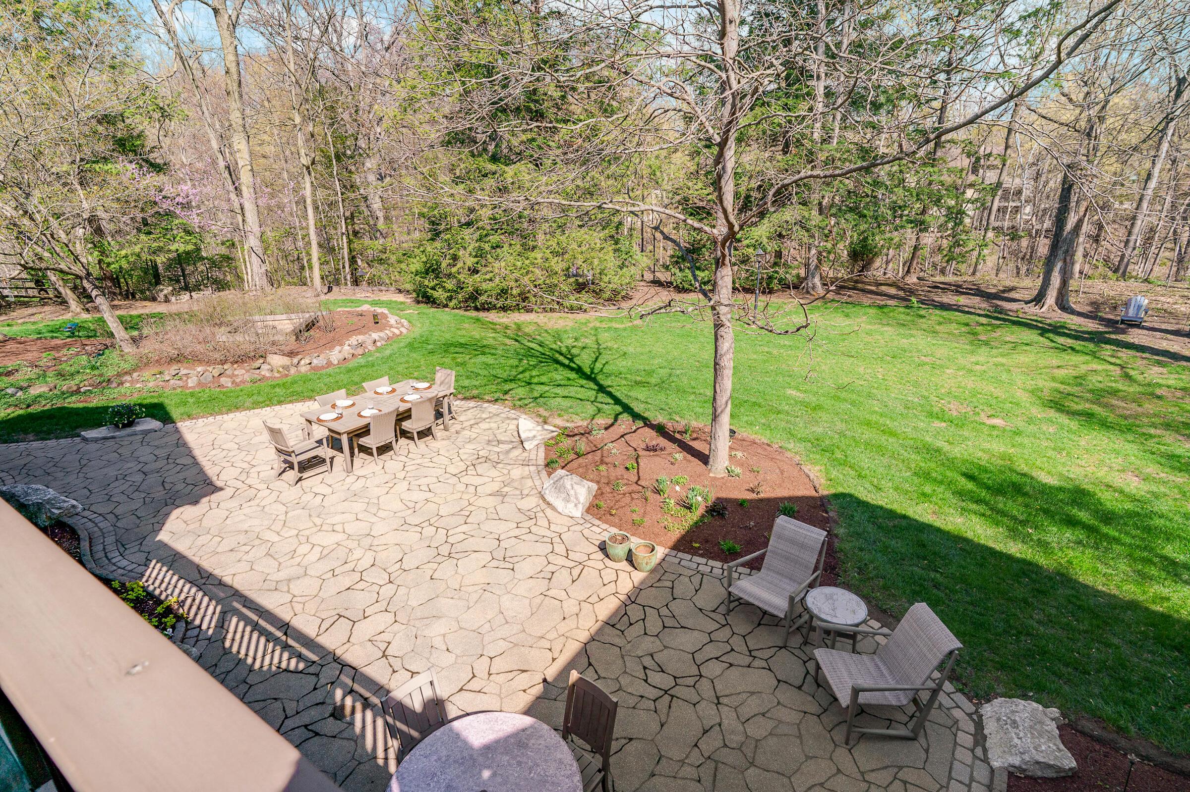 6500 Plesenton Drive