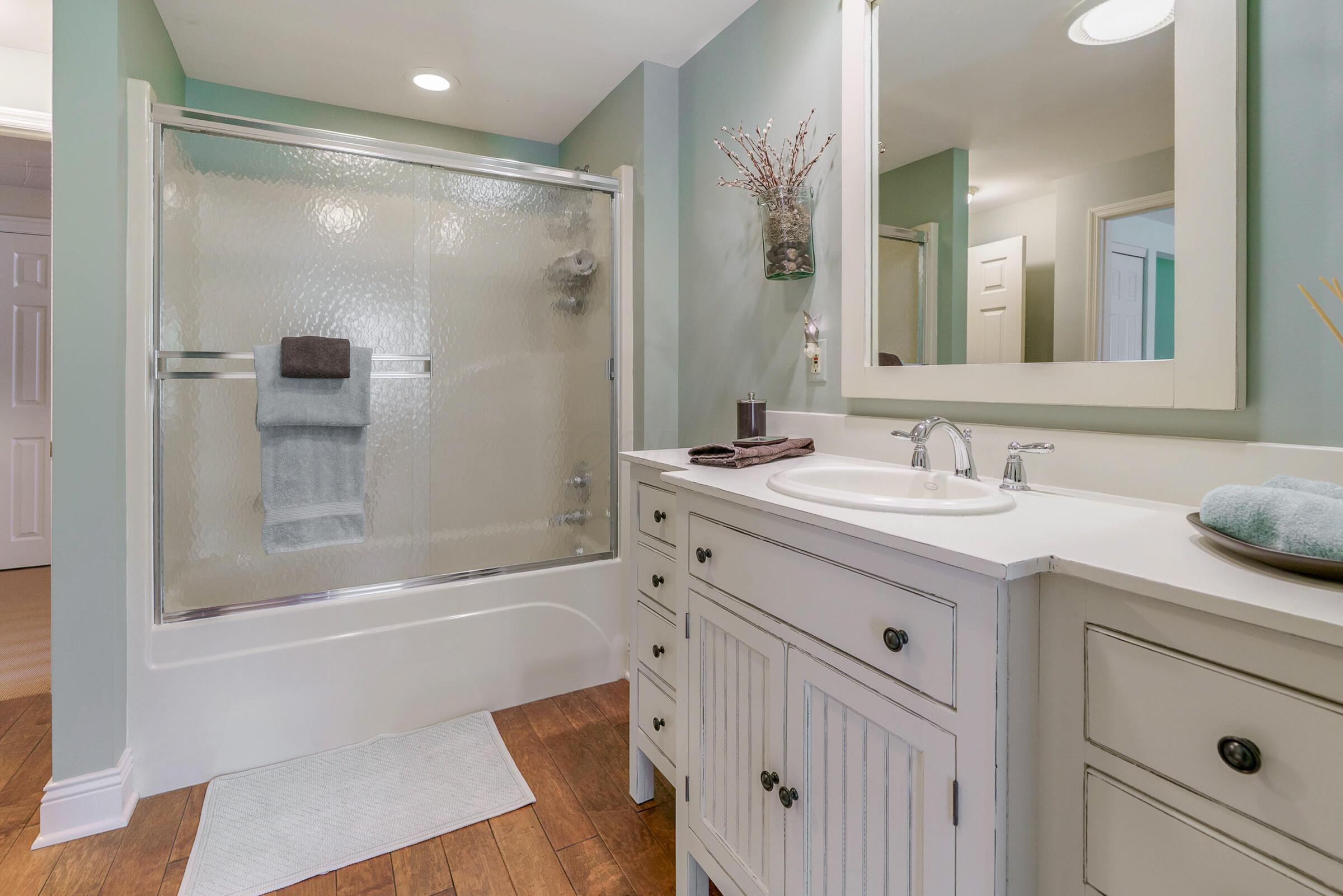 6500 Plesenton Drive