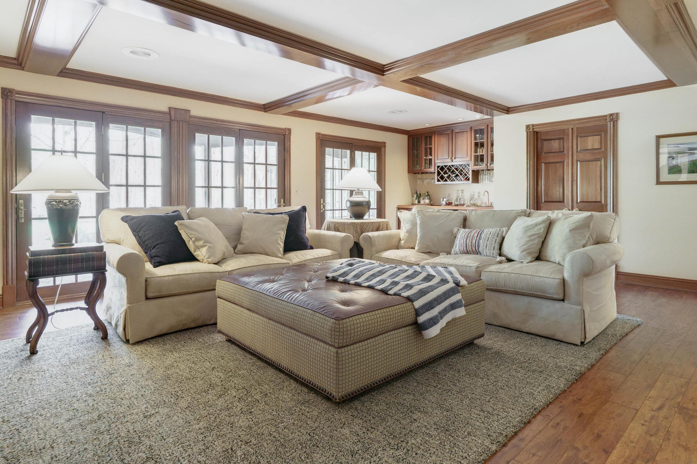 6500 Plesenton Drive