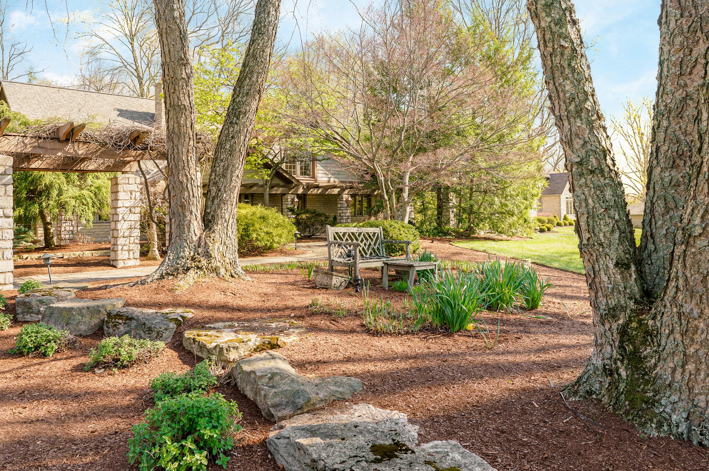 6500 Plesenton Drive