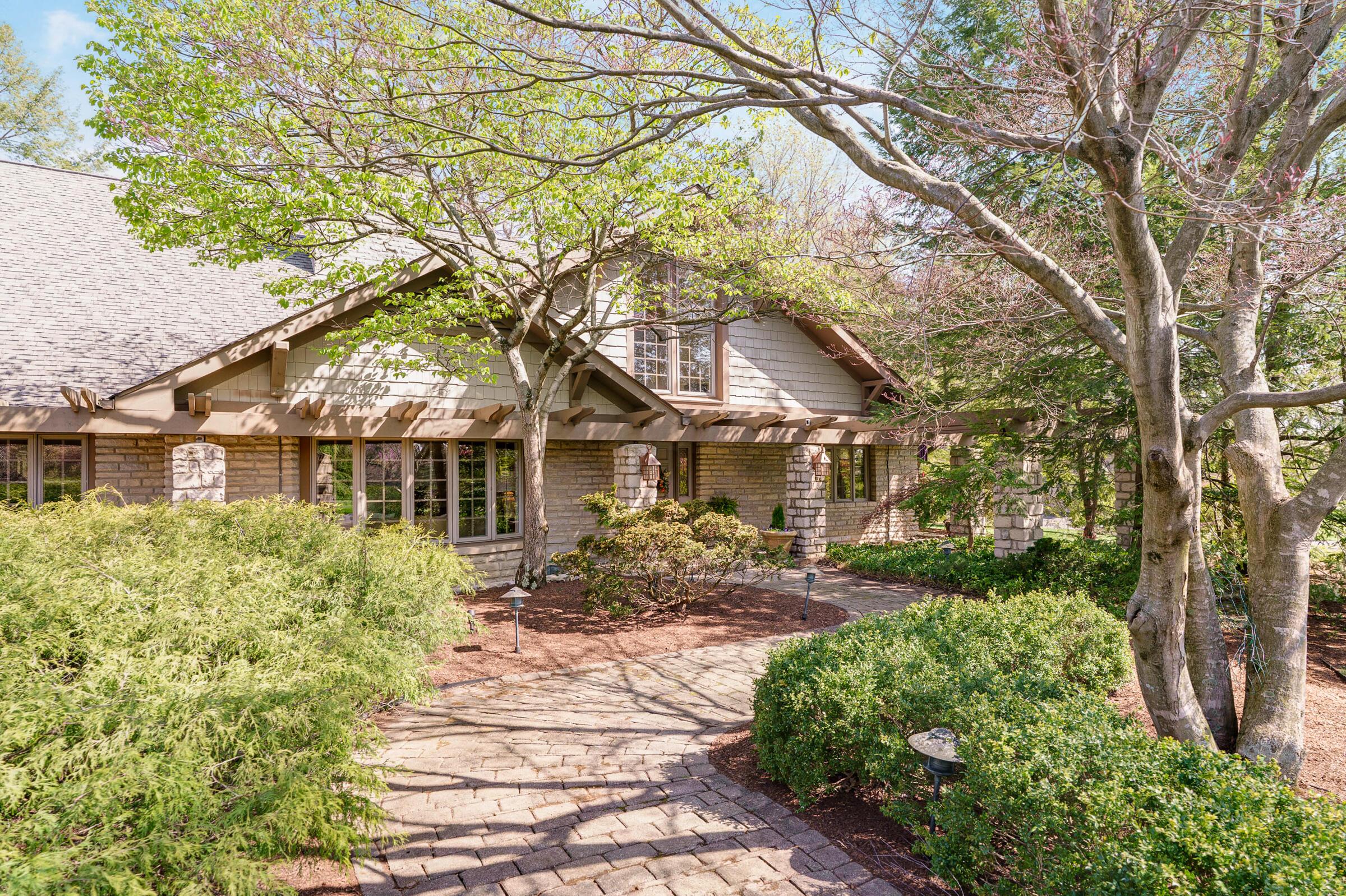 6500 Plesenton Drive