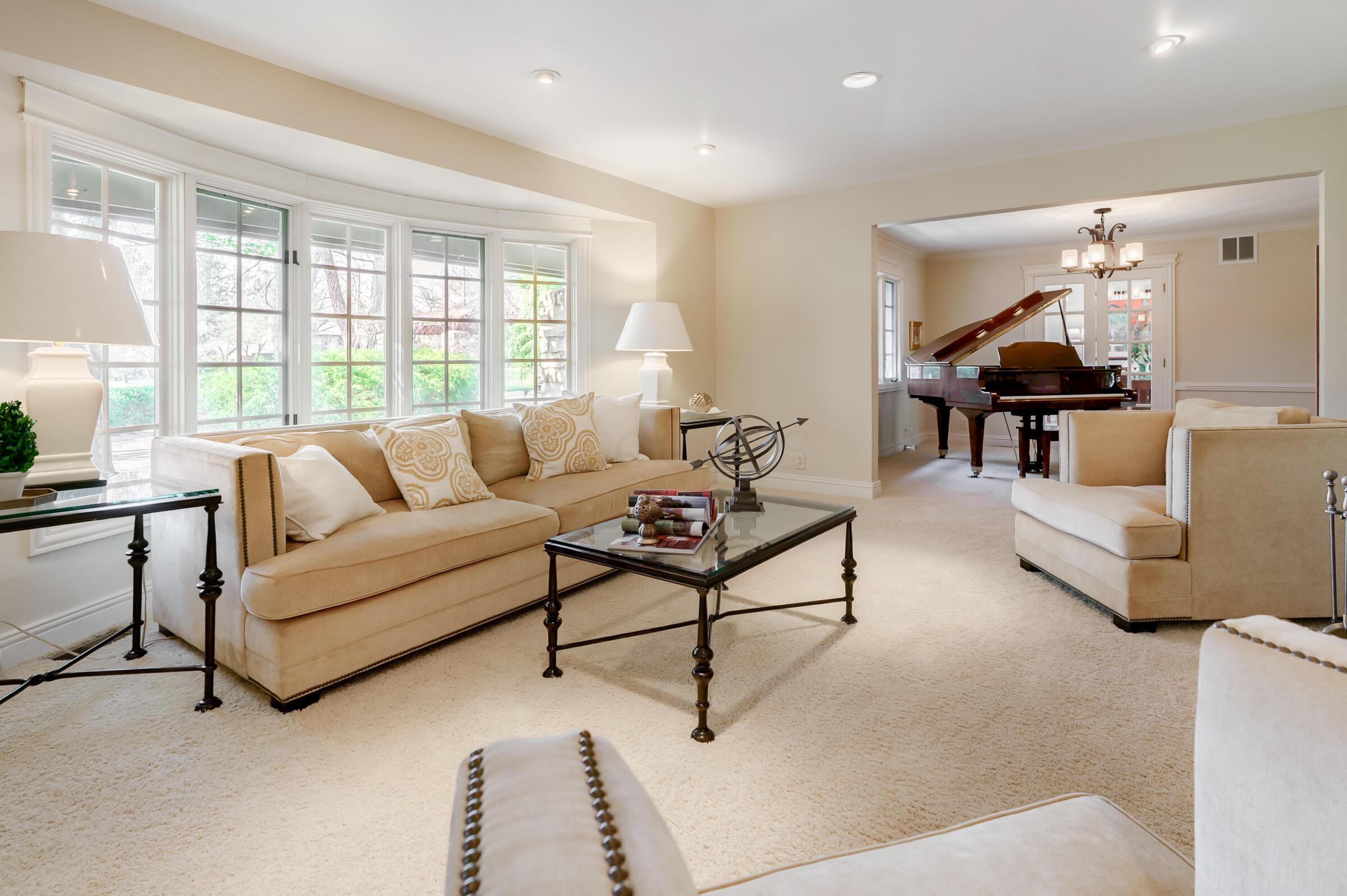 6500 Plesenton Drive