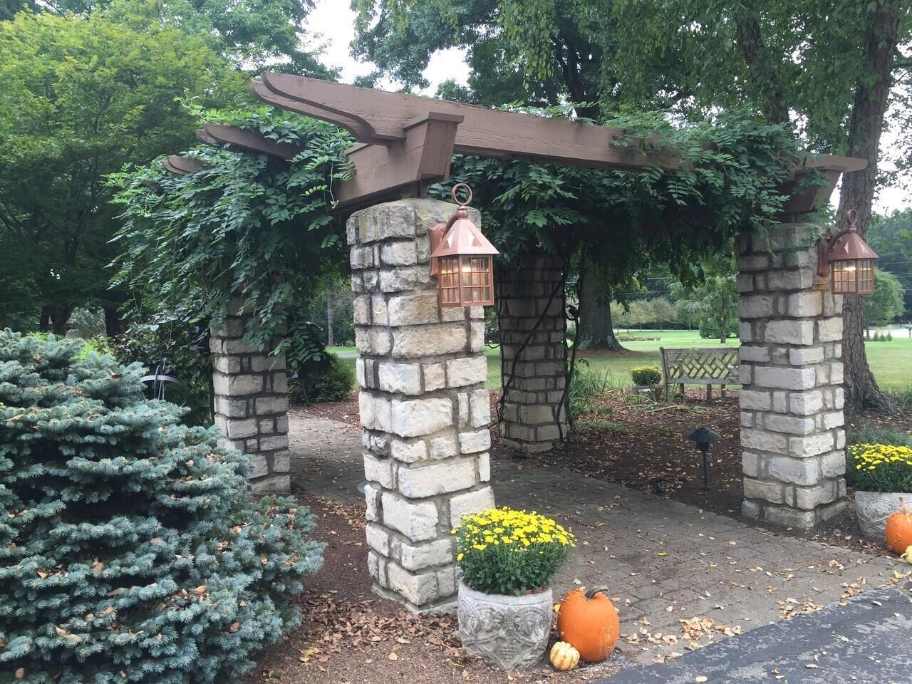 6500 Plesenton Drive