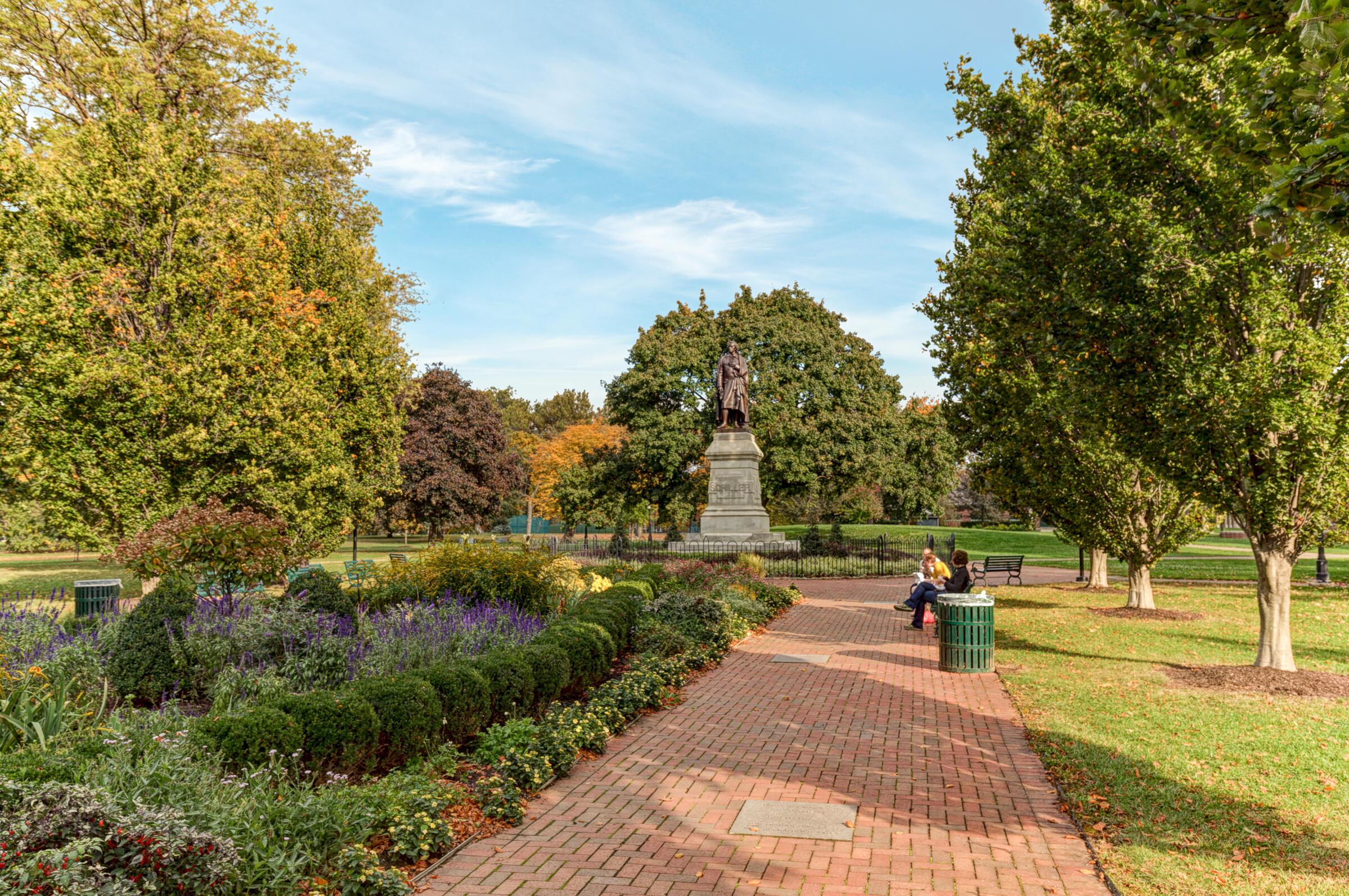 738-740 S 5th Street