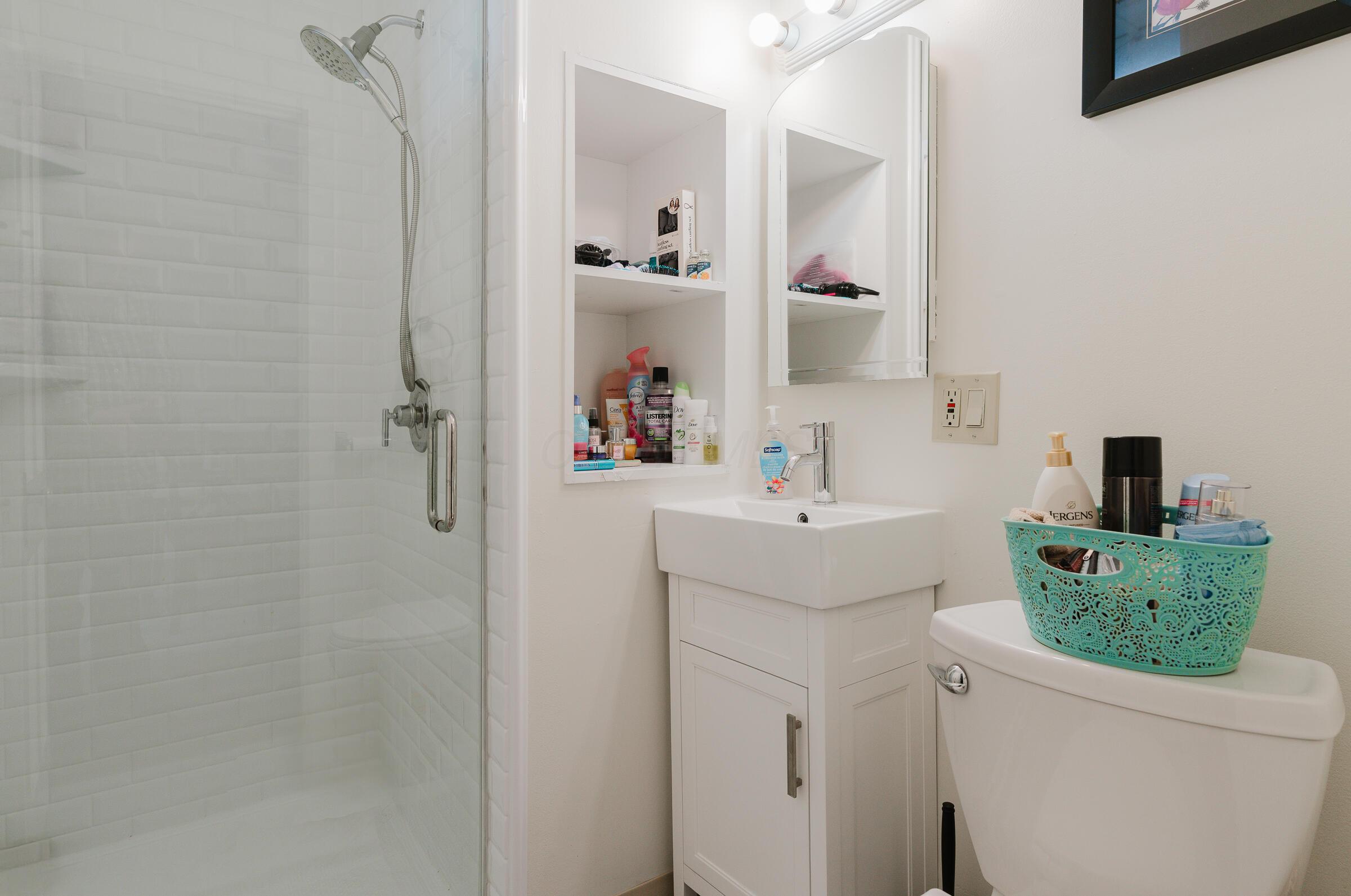 738-740 S 5th Street