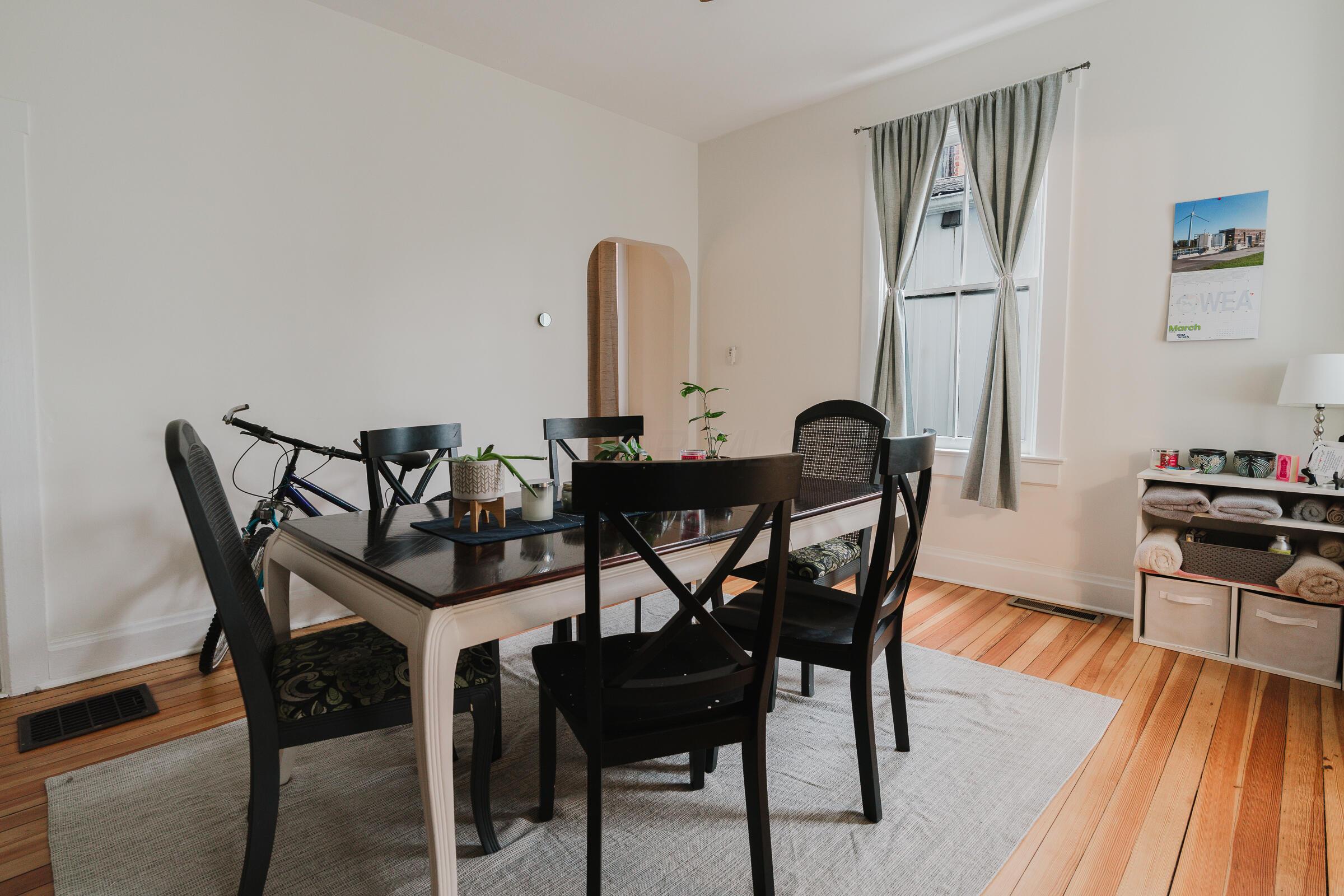 738-740 S 5th Street