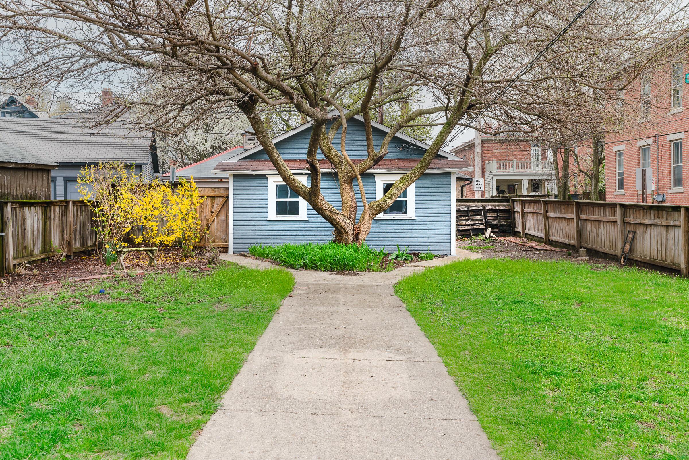 738-740 S 5th Street