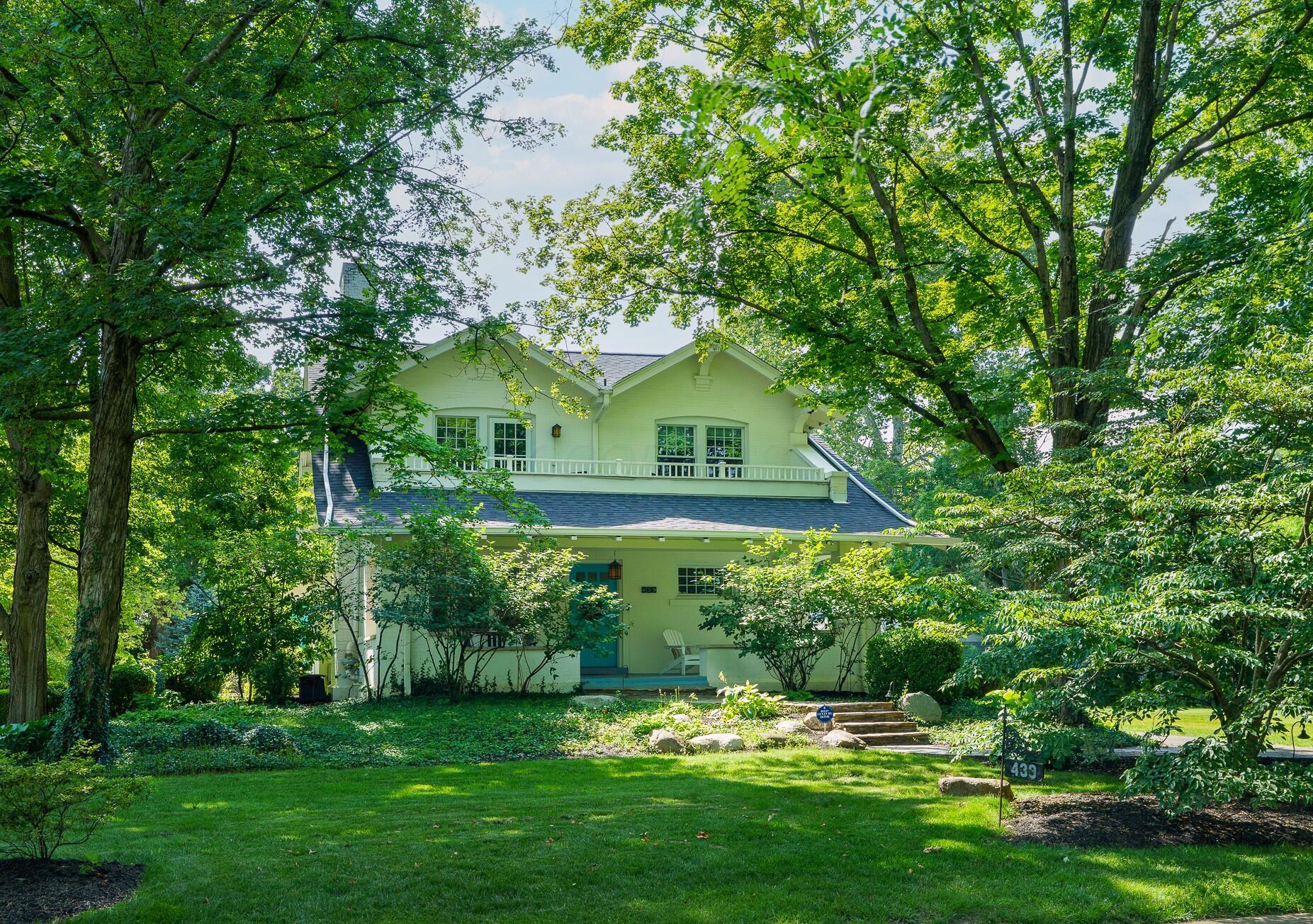 439 S Parkview Avenue