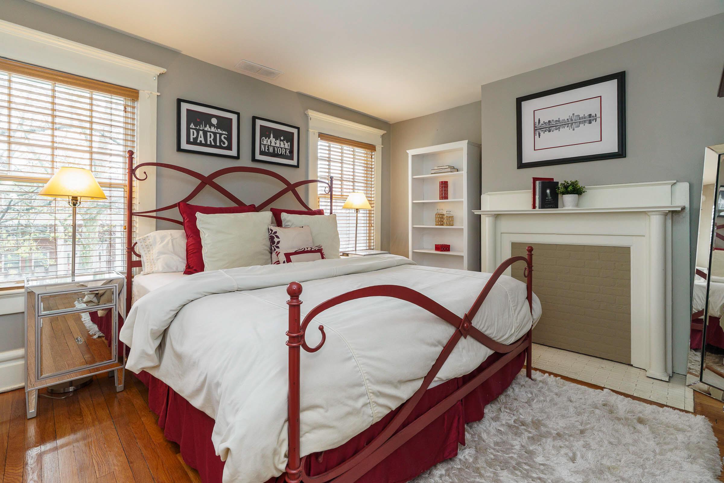 439 S Parkview Avenue