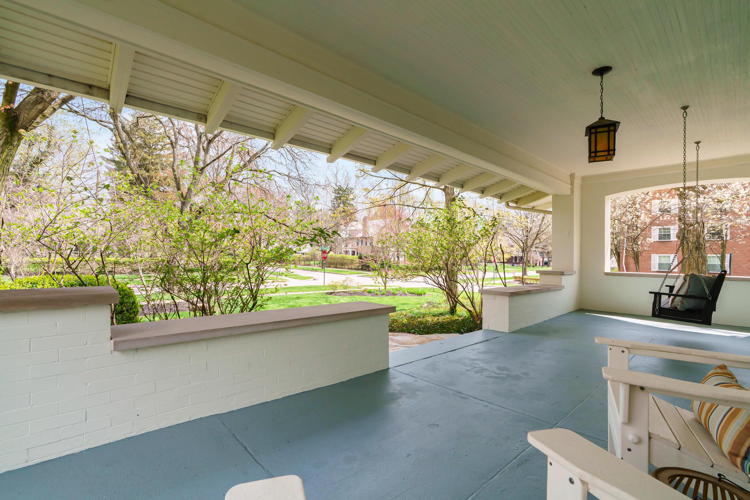 439 S Parkview Avenue