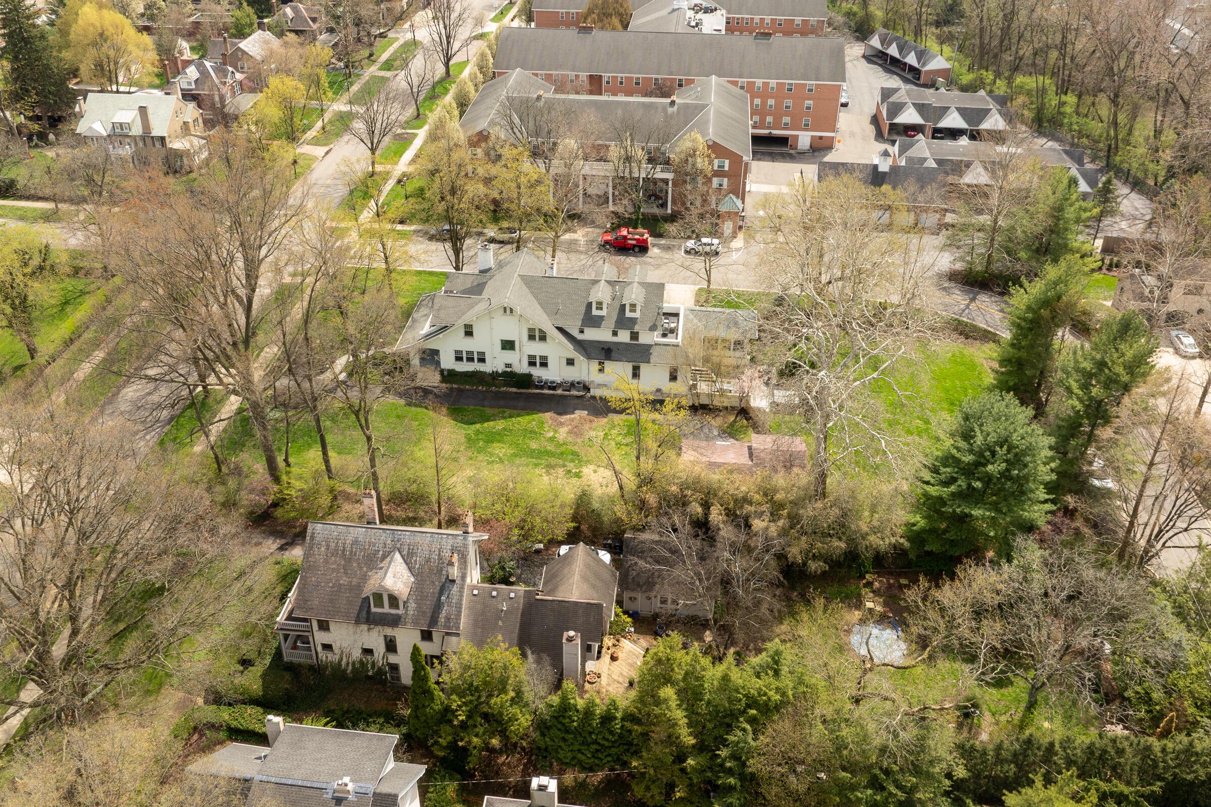 439 S Parkview Avenue