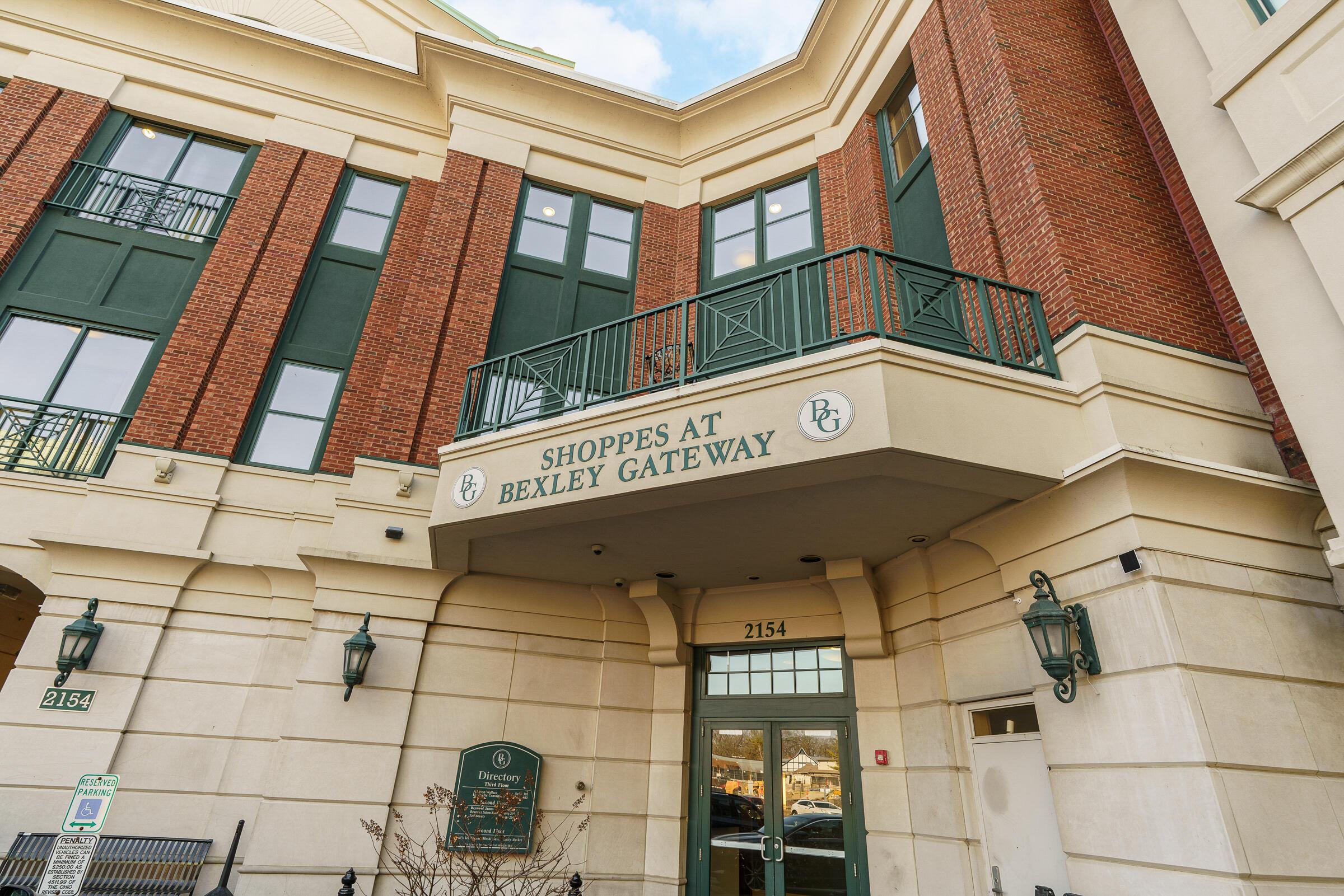 439 S Parkview Avenue