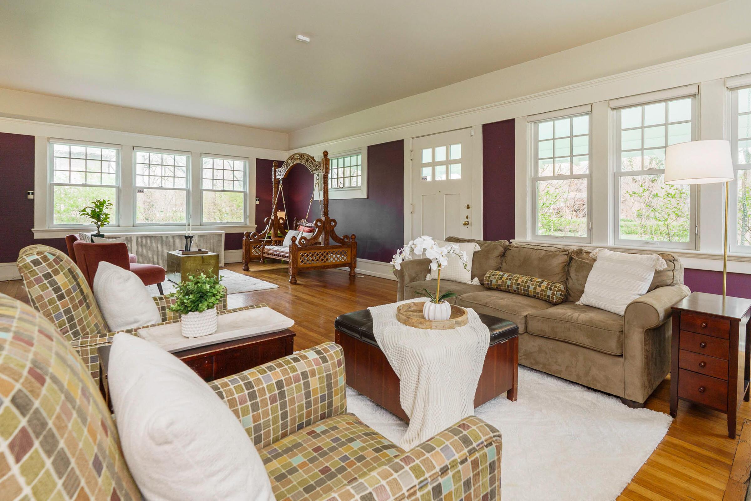 439 S Parkview Avenue