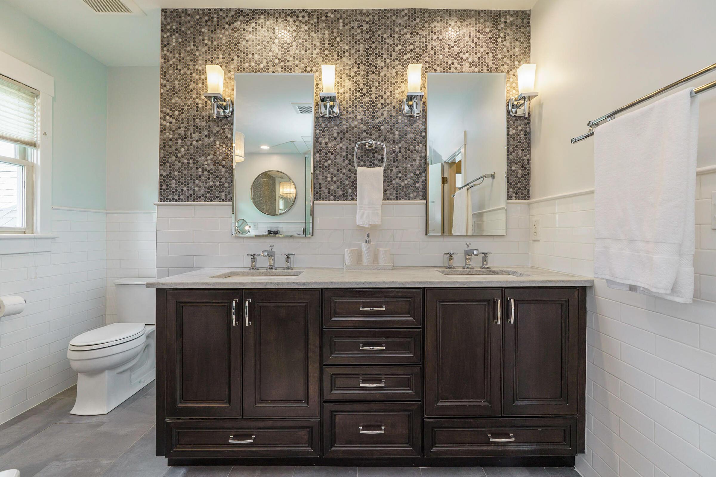 439 S Parkview Avenue