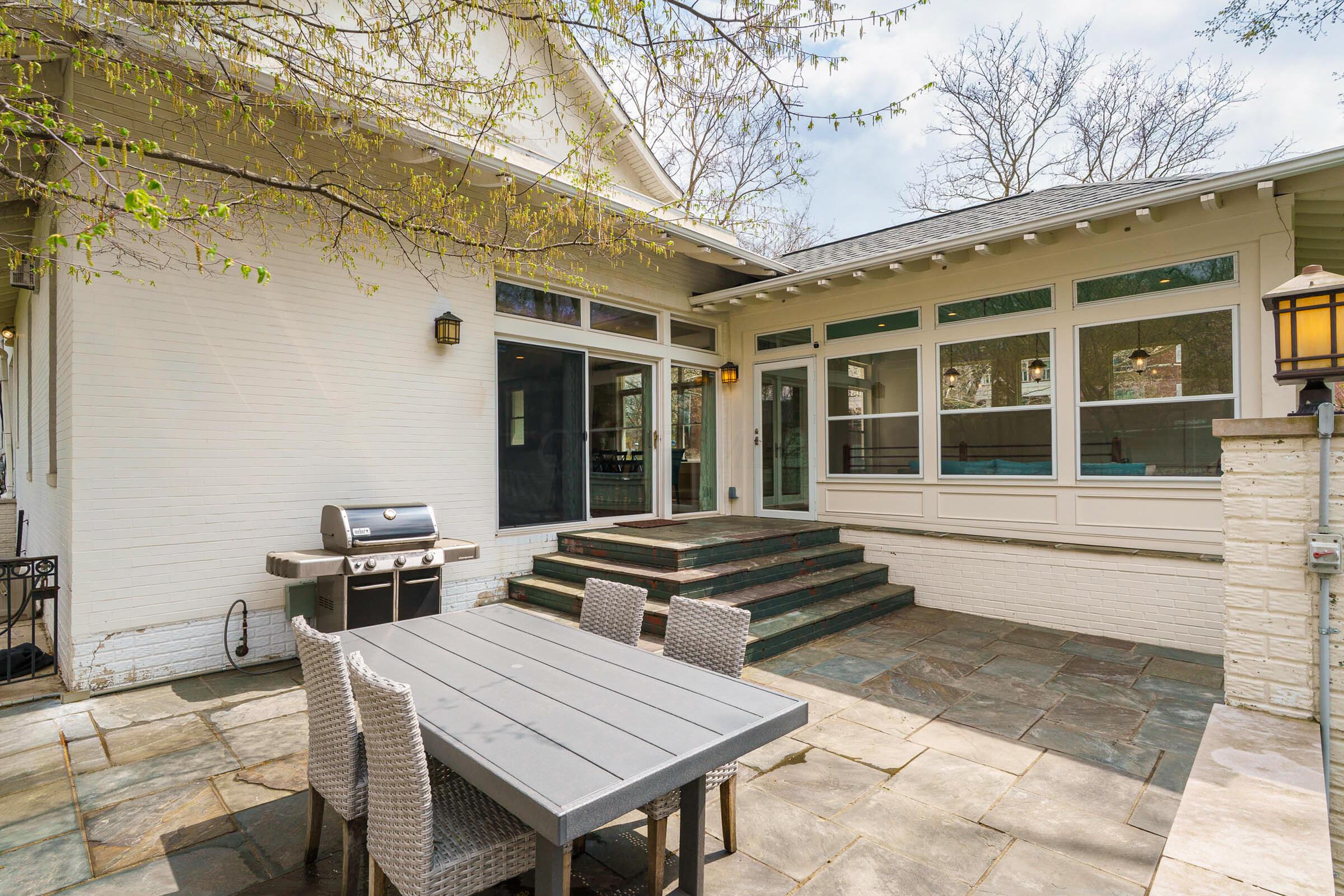 439 S Parkview Avenue