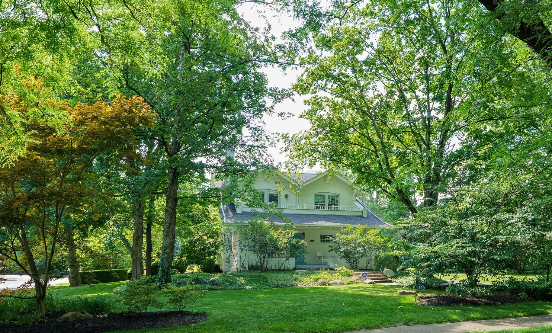 439 S Parkview Avenue