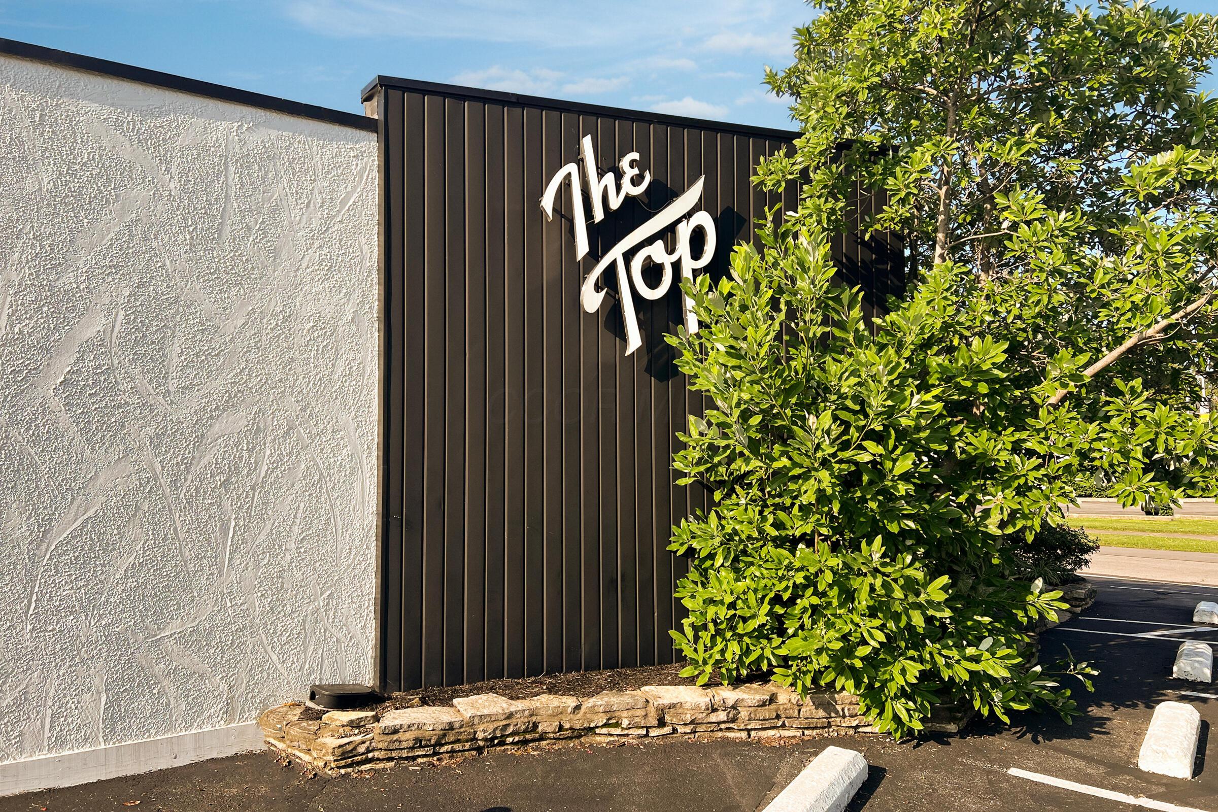 439 S Parkview Avenue