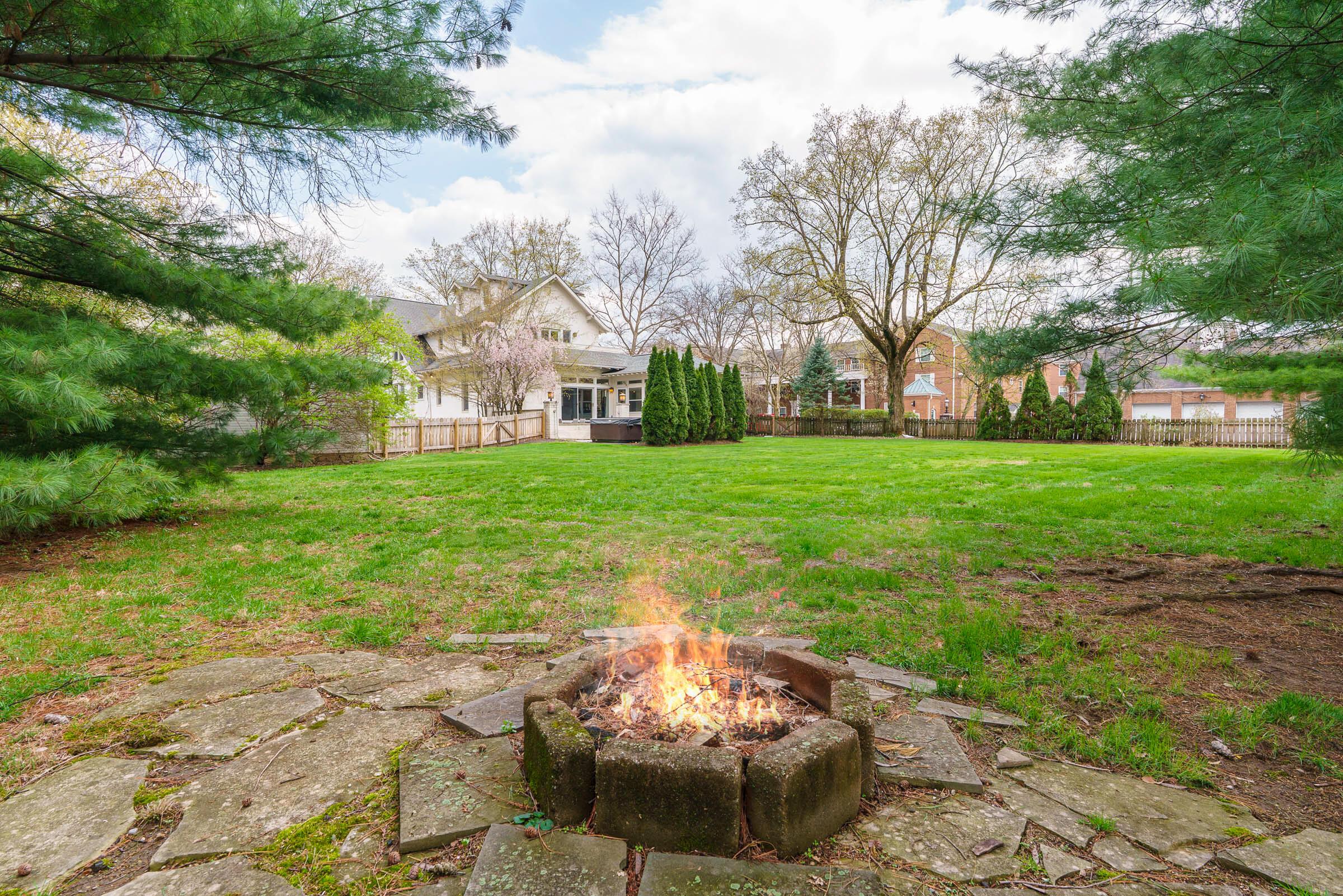 439 S Parkview Avenue