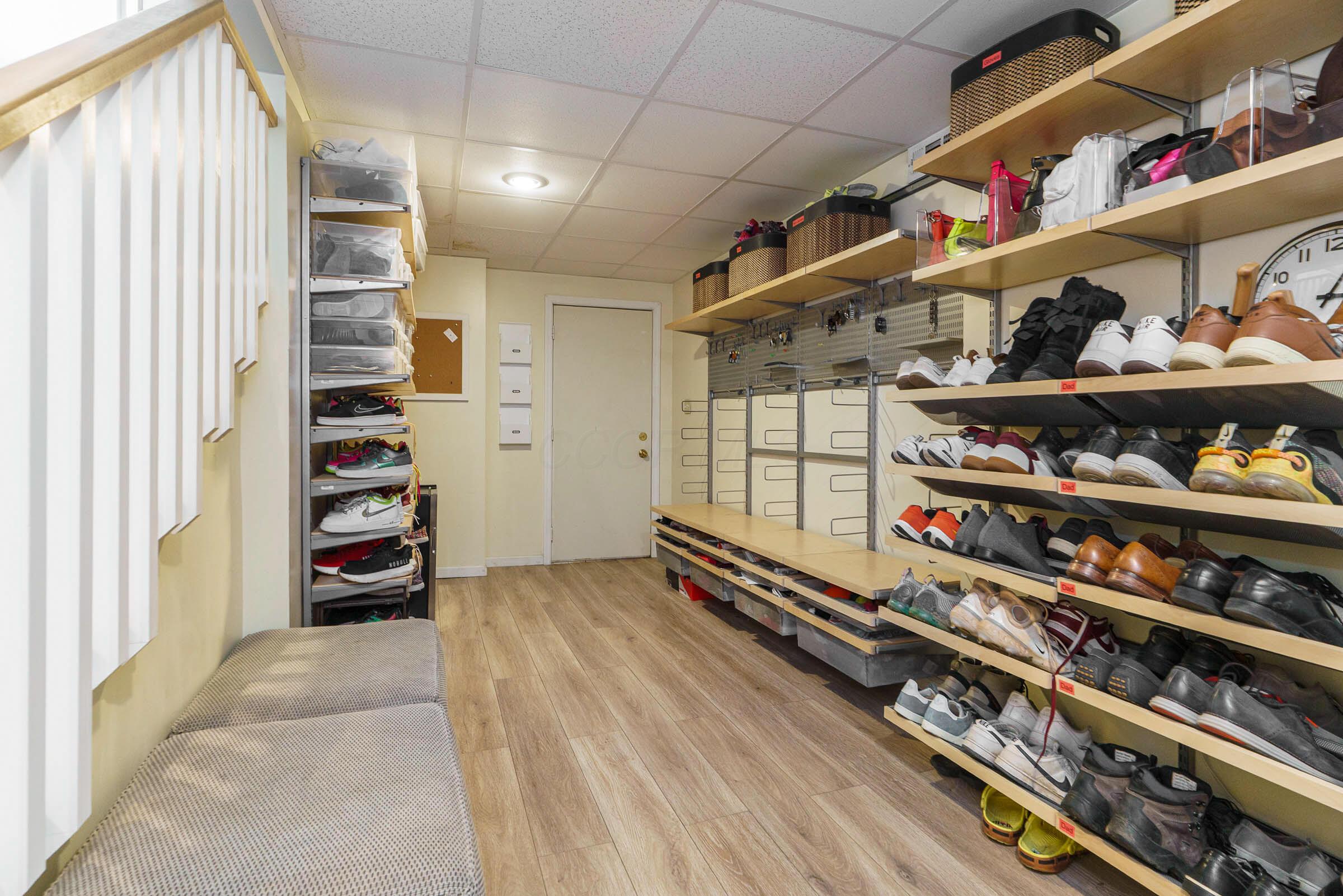 439 S Parkview Avenue