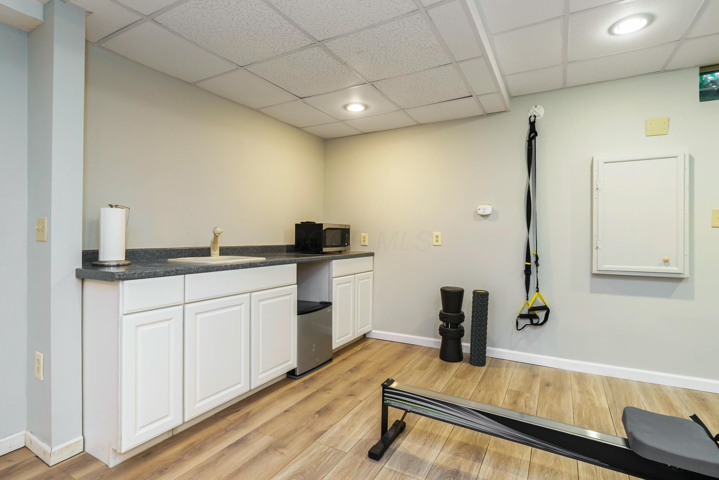 439 S Parkview Avenue