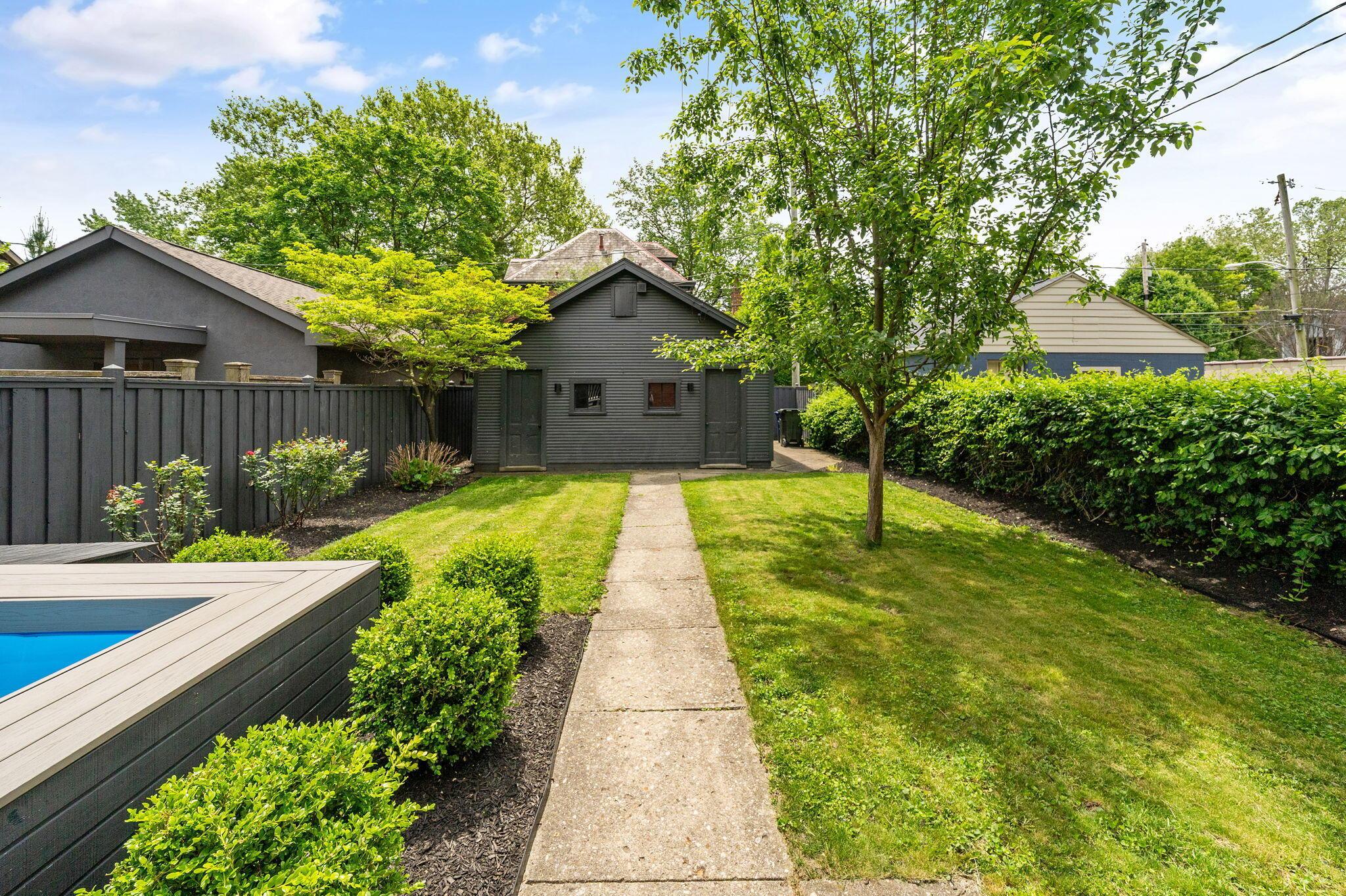 363 E Kossuth Street