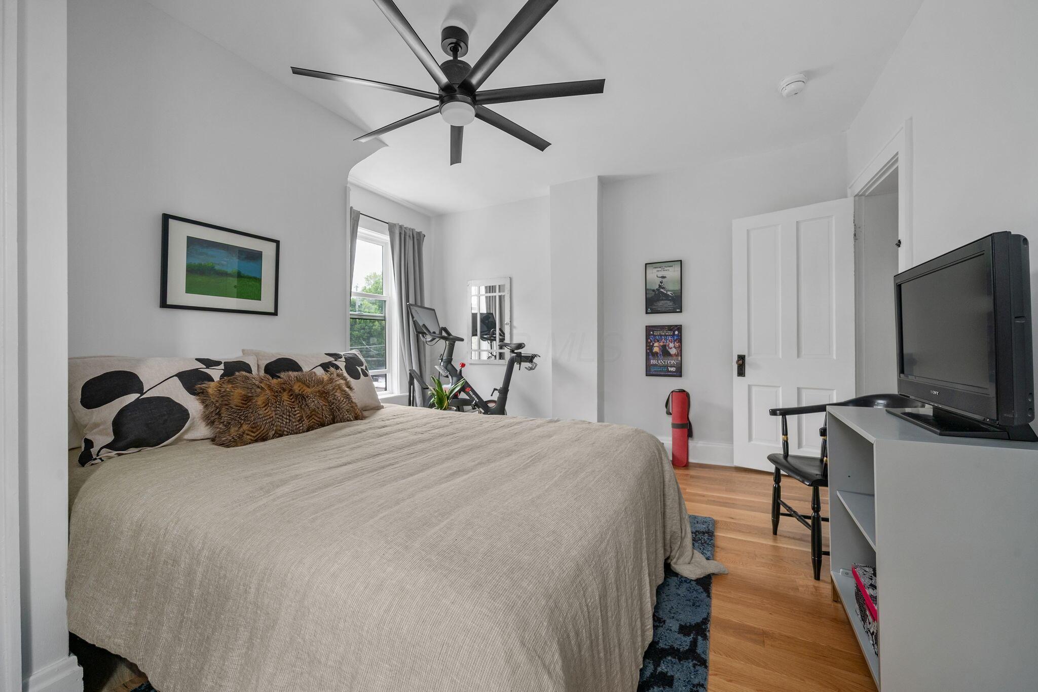 363 E Kossuth Street