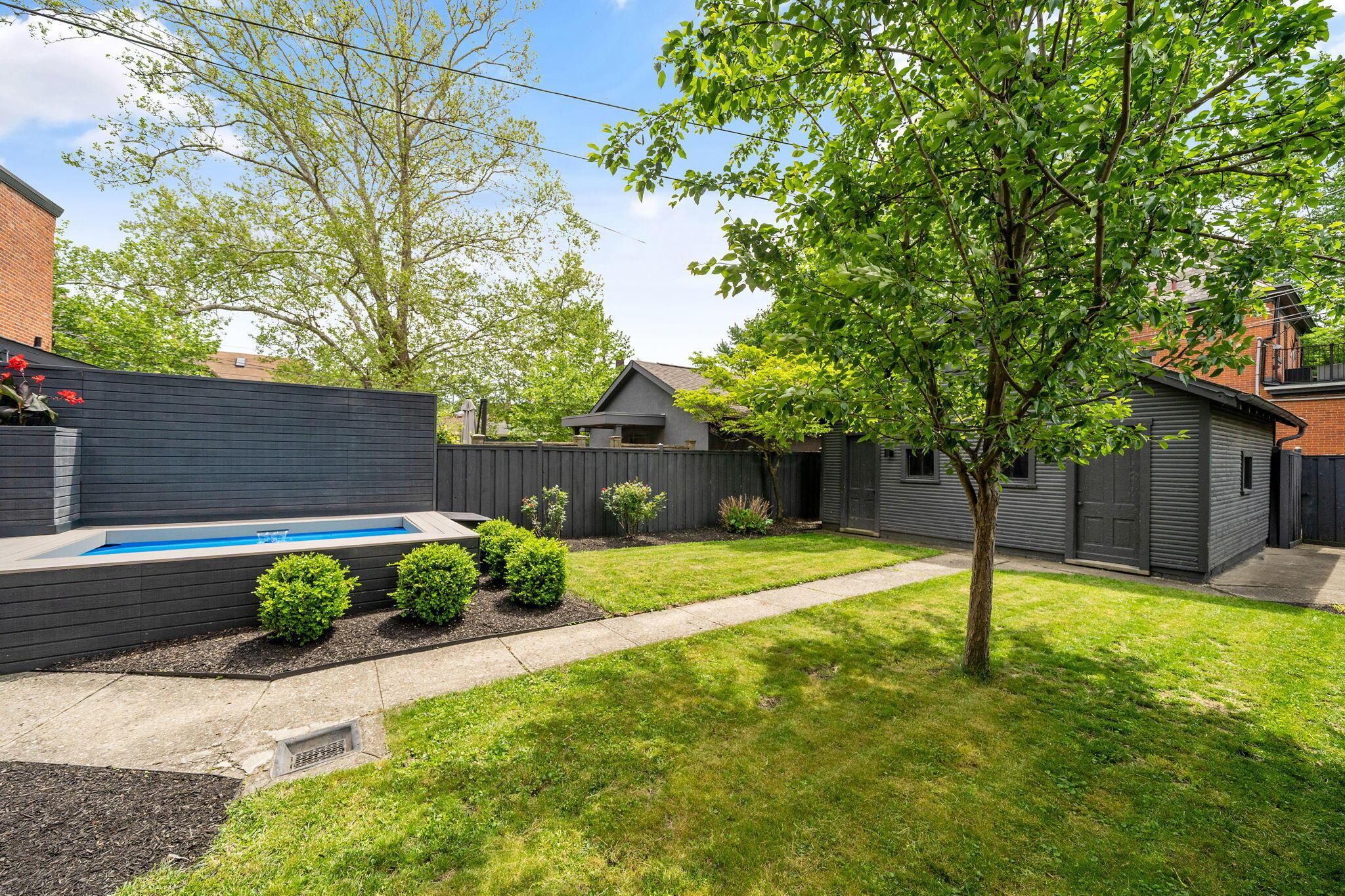 363 E Kossuth Street