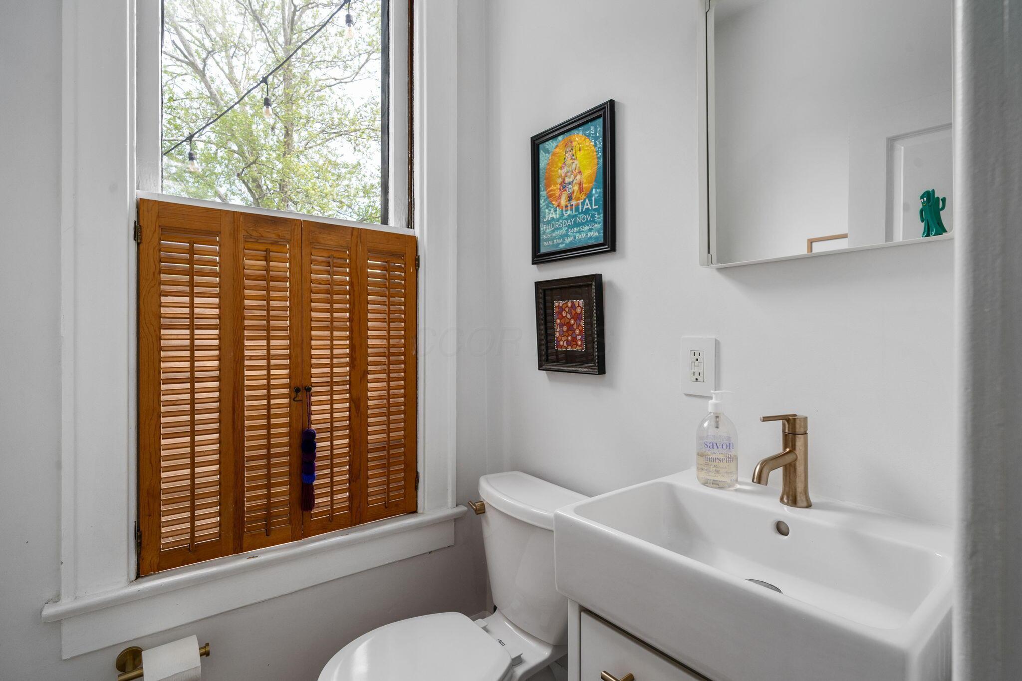 363 E Kossuth Street