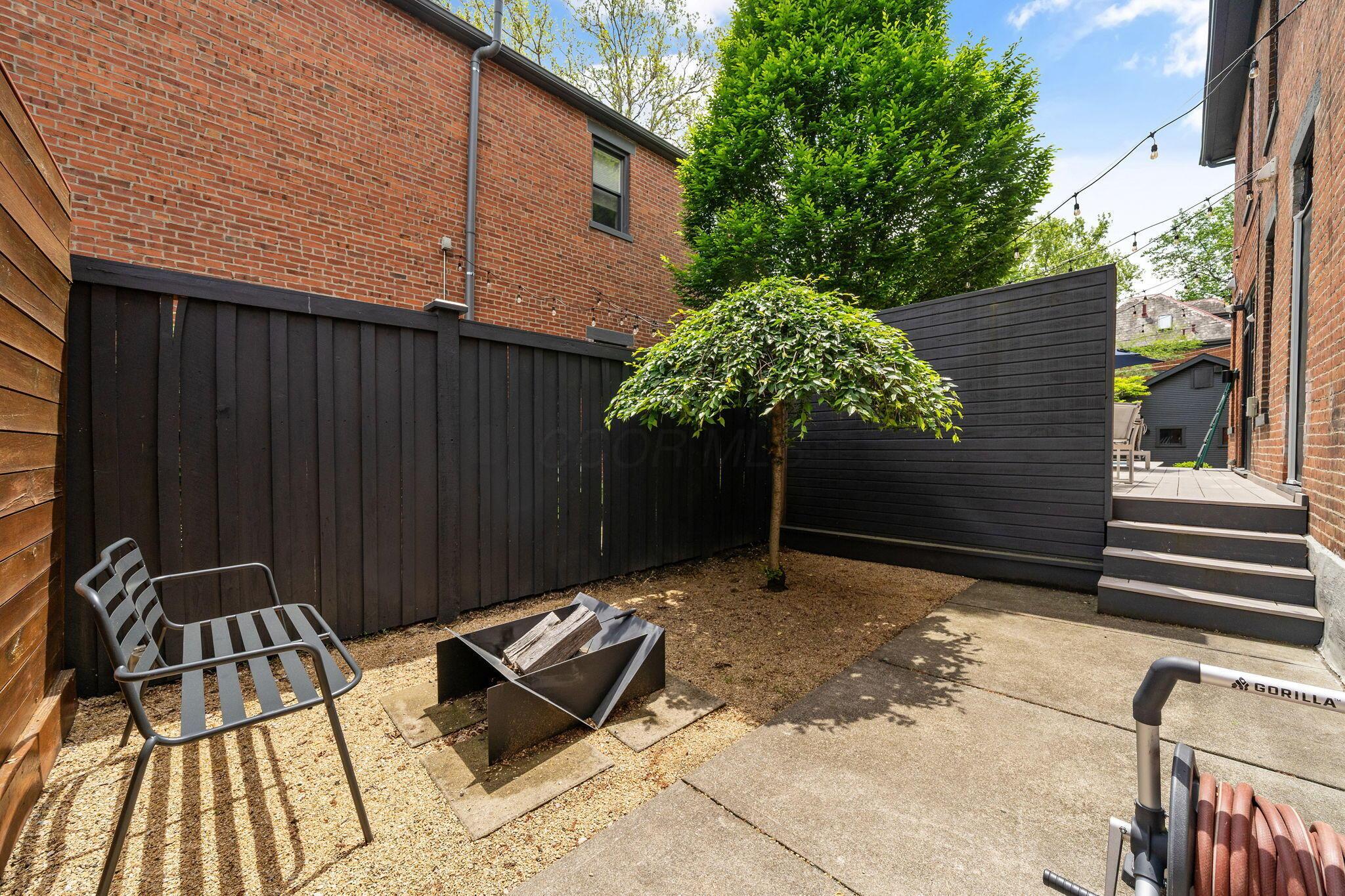 363 E Kossuth Street