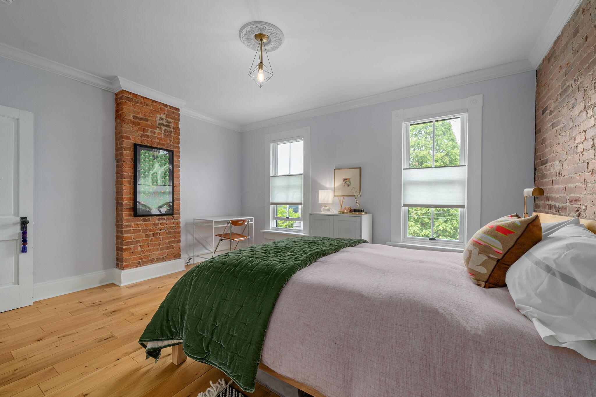 363 E Kossuth Street