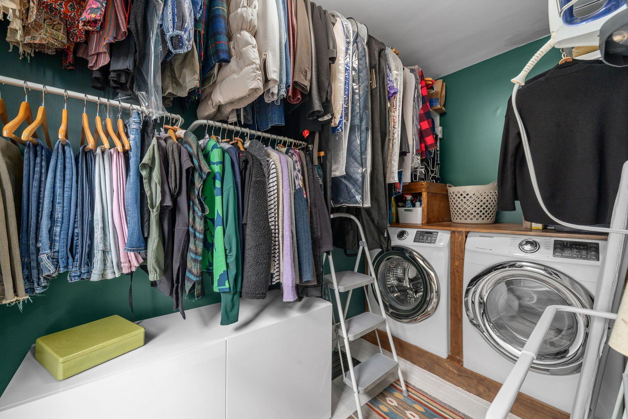 363 E Kossuth Street